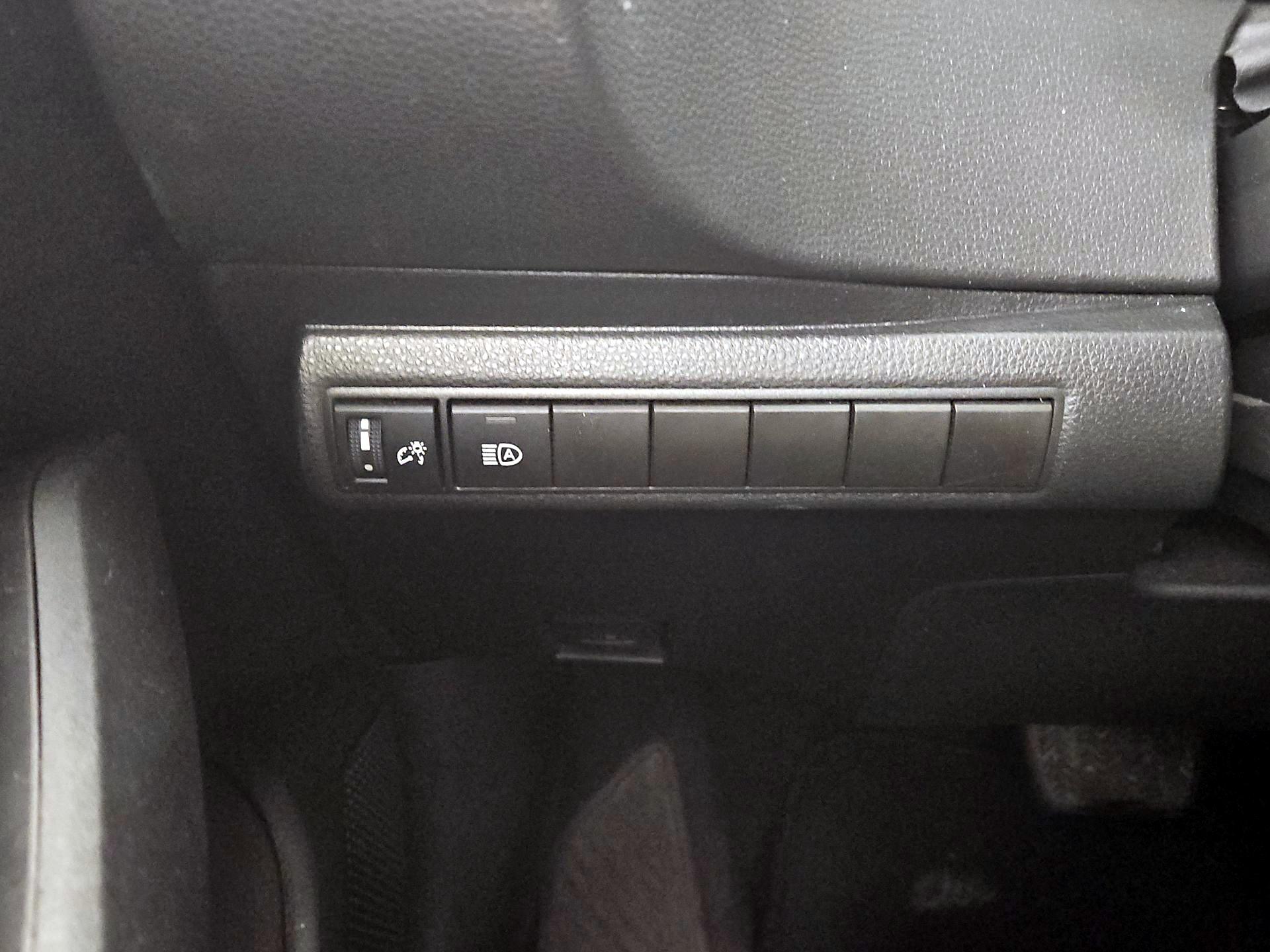 Thumbnail: 2023 Toyota Corolla - 13