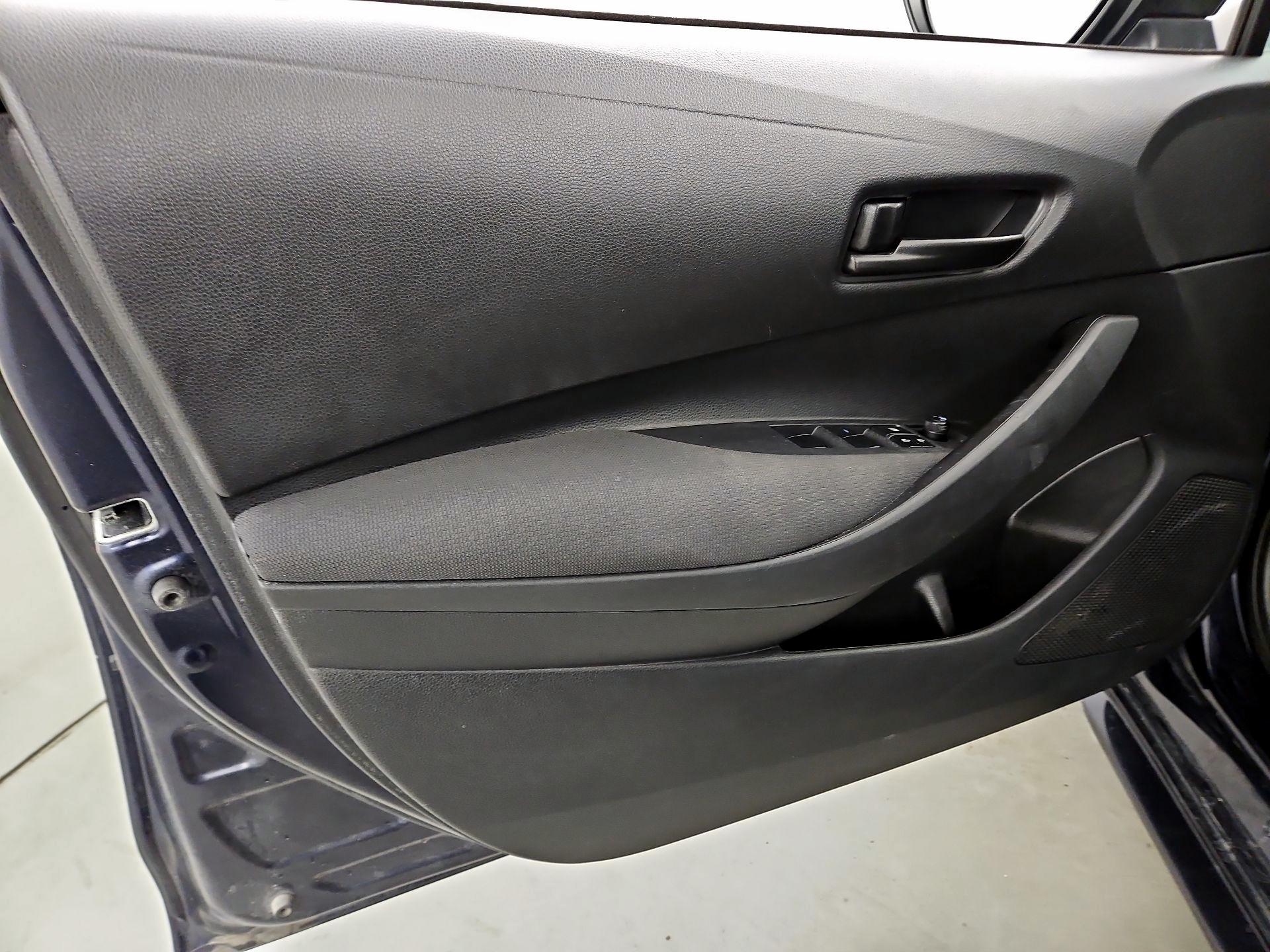 Thumbnail: 2023 Toyota Corolla - 12