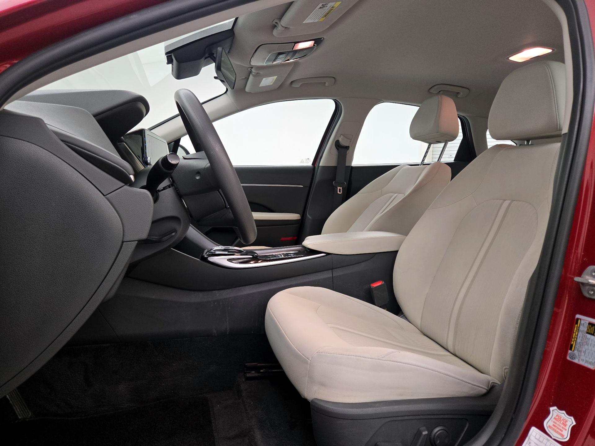 Thumbnail: 2023 Hyundai Sonata - 11