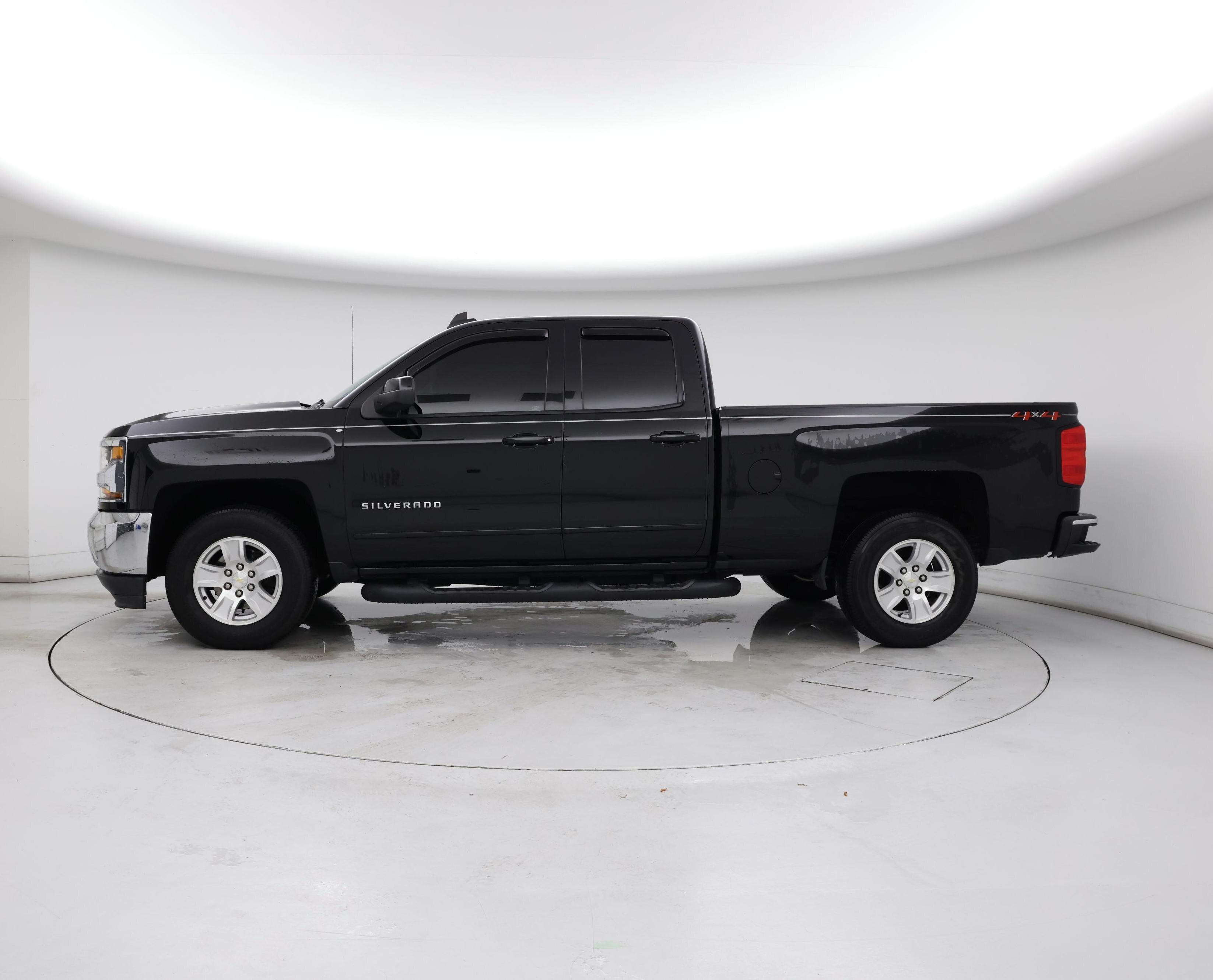 Thumbnail: 2018 Chevrolet Silverado 1500 - 3