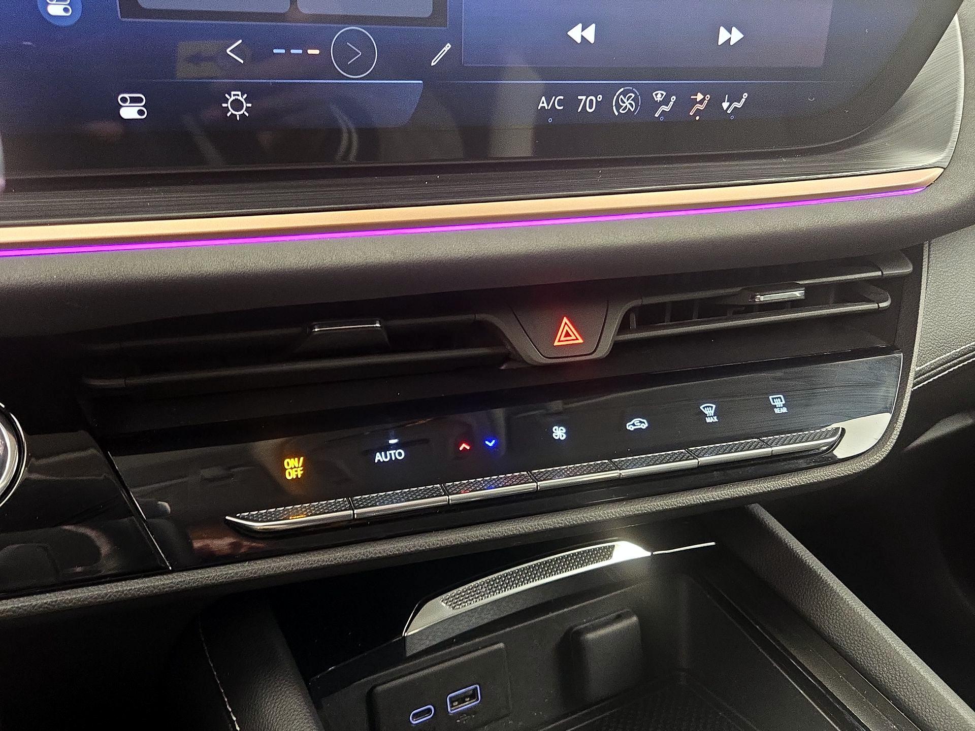 Thumbnail: 2024 Buick Envision - 17