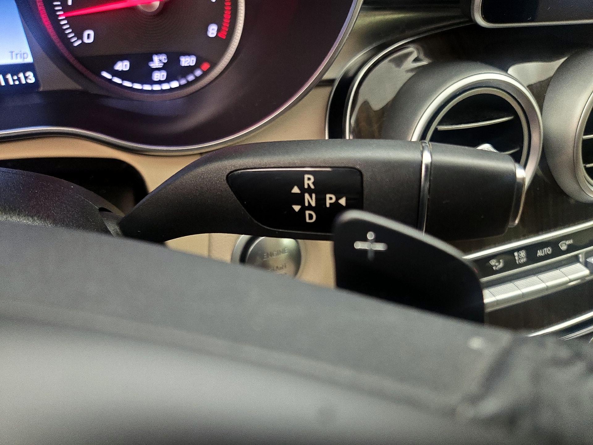 Thumbnail: 2015 Mercedes-Benz C-Class - 17