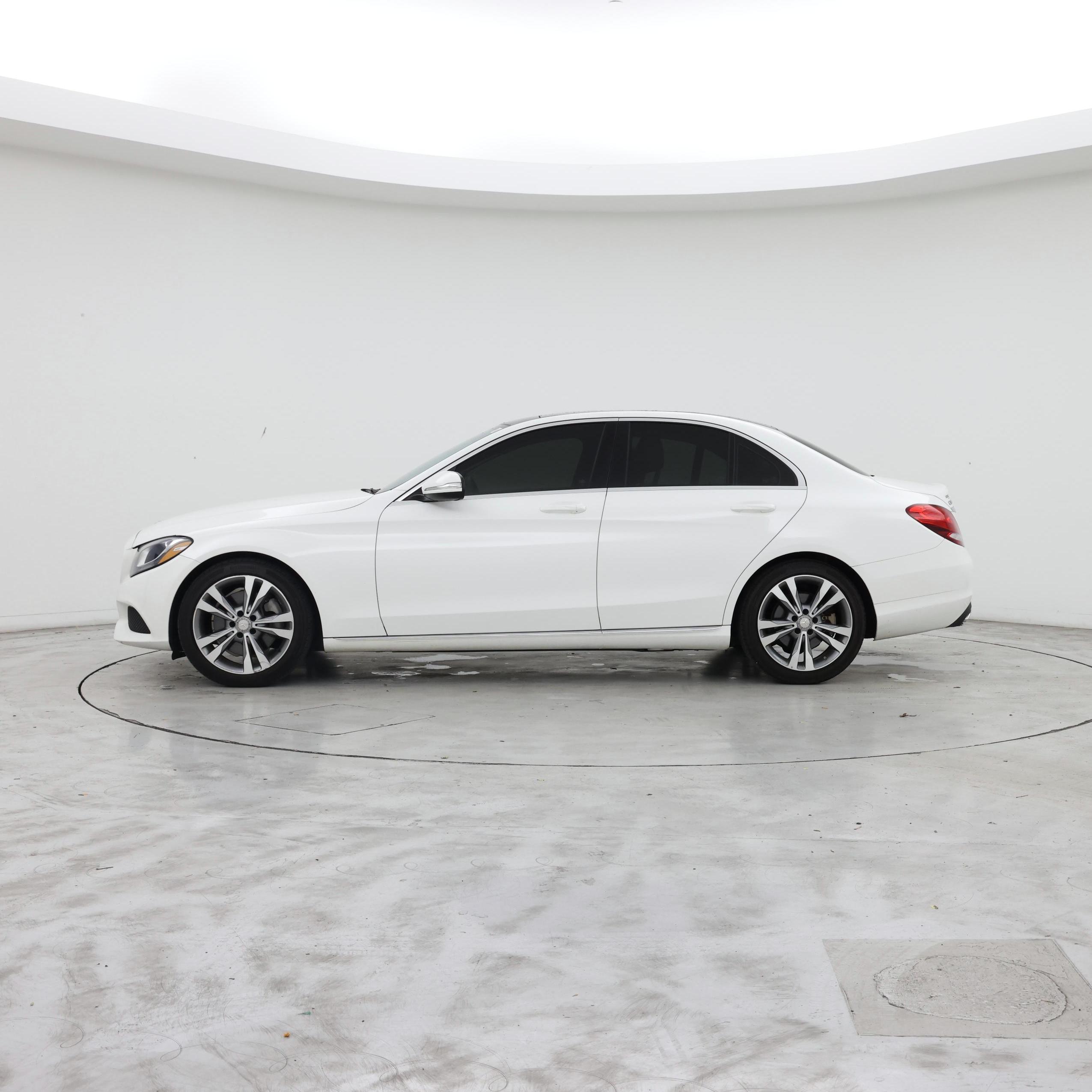 Thumbnail: 2015 Mercedes-Benz C-Class - 3