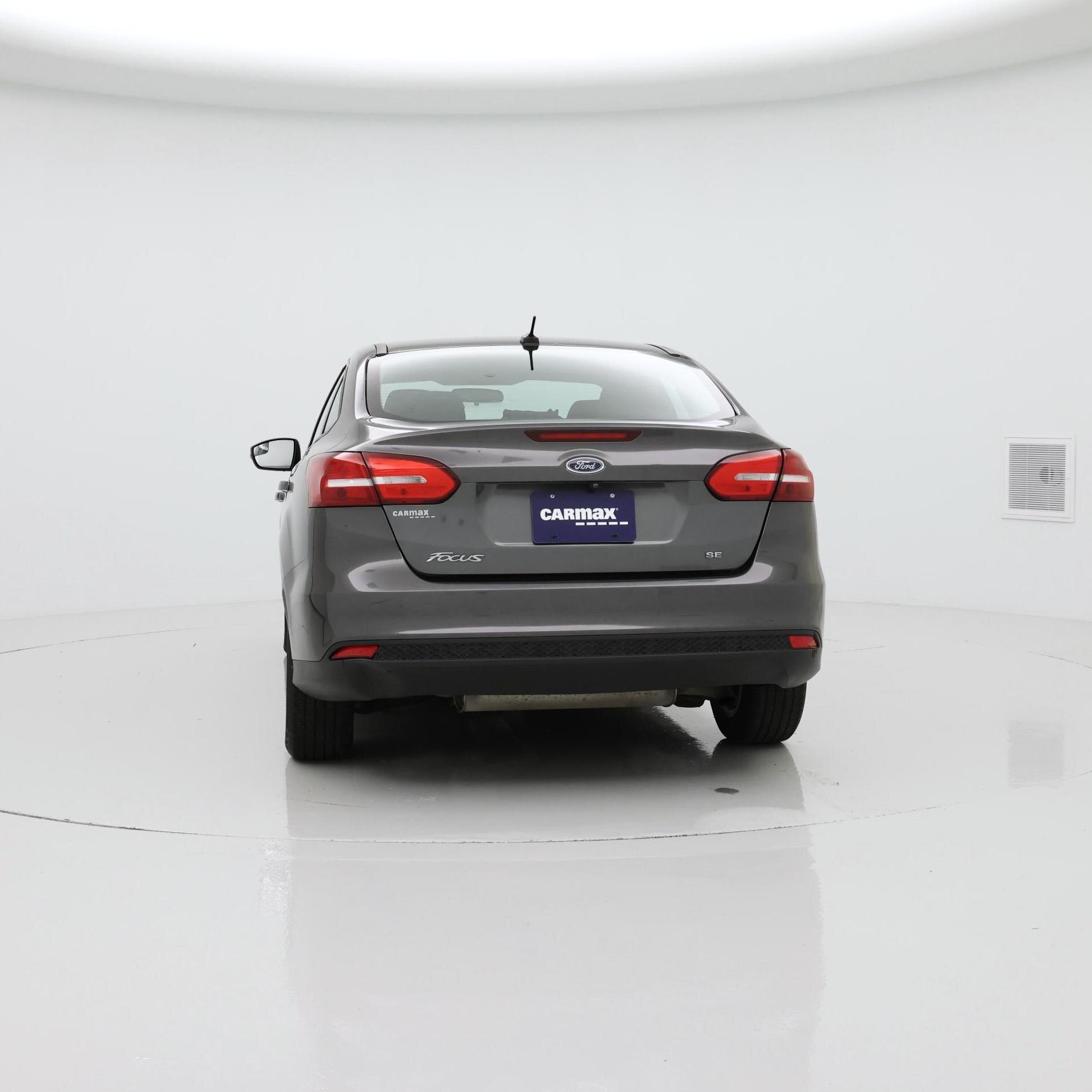 Thumbnail: 2017 Ford Focus - 6