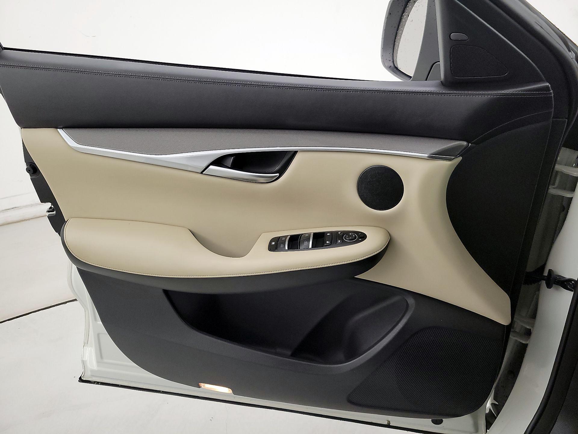 Thumbnail: 2022 INFINITI QX50 - 12