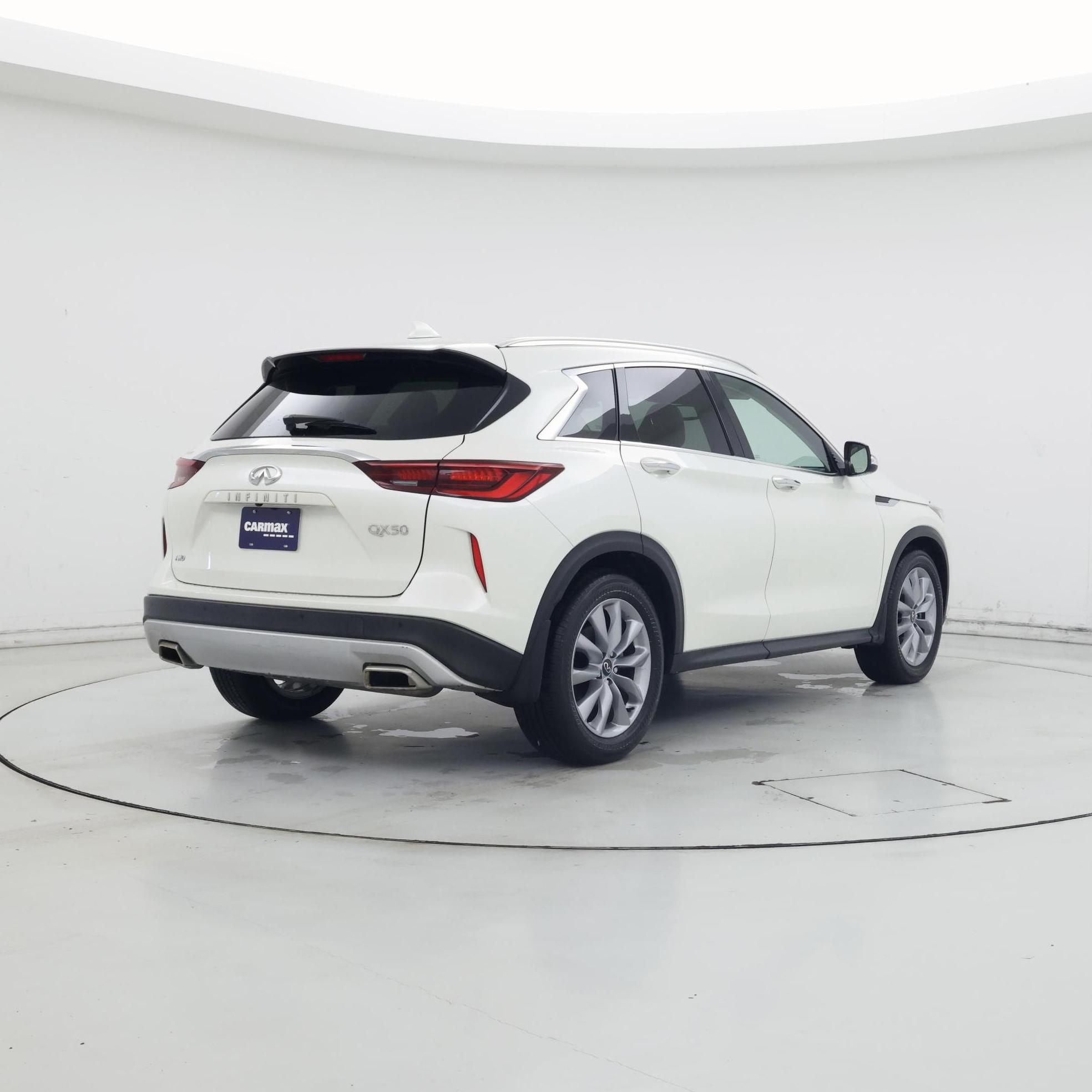 Thumbnail: 2022 INFINITI QX50 - 8