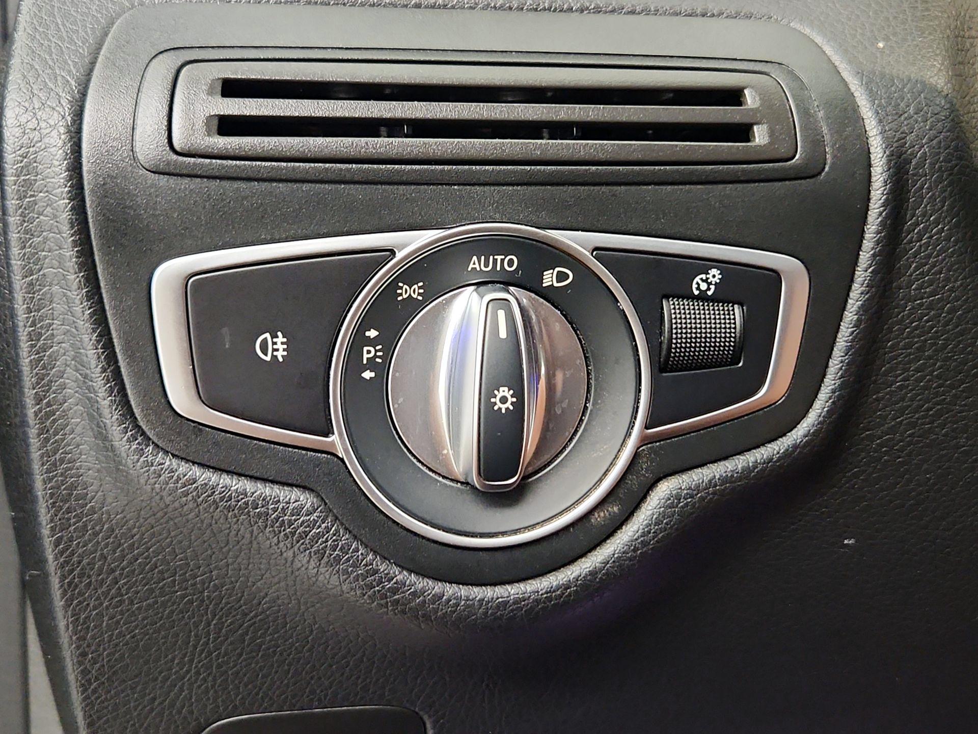 Thumbnail: 2020 Mercedes-Benz GLC - 13