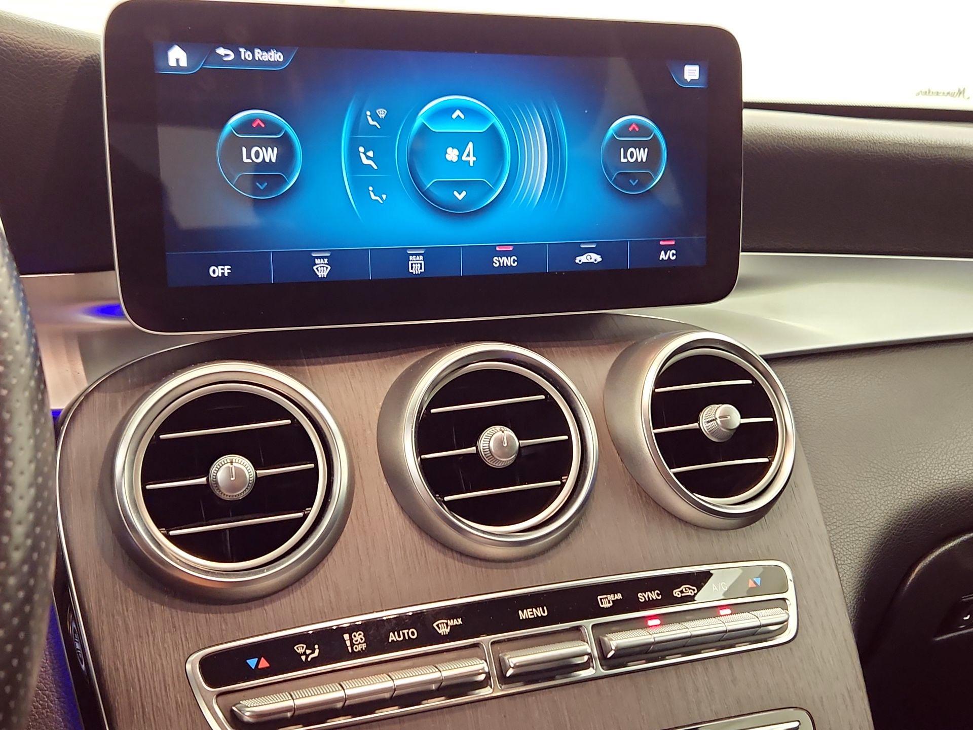 Thumbnail: 2020 Mercedes-Benz GLC - 16