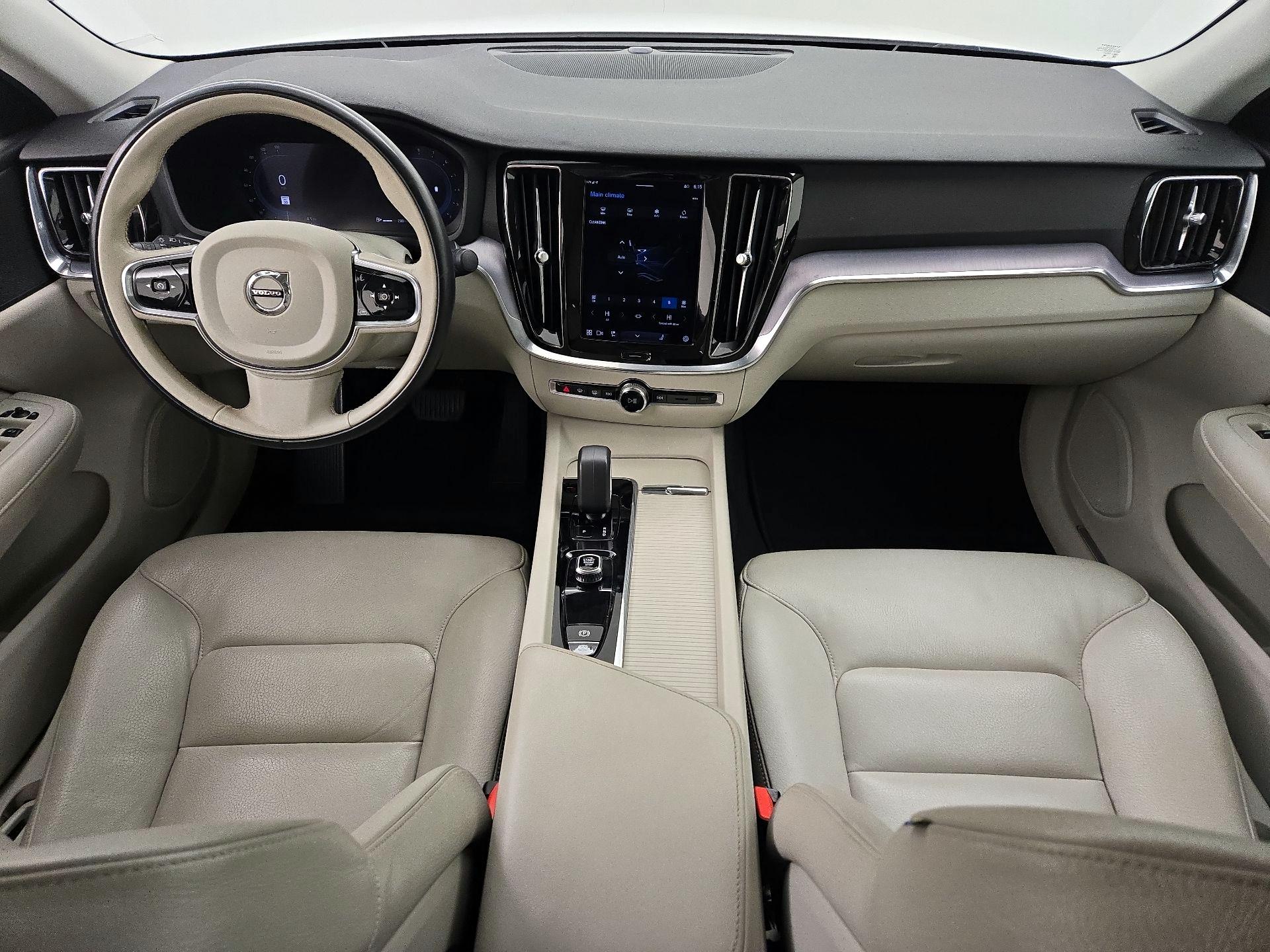 Thumbnail: 2024 Volvo S60 - 9