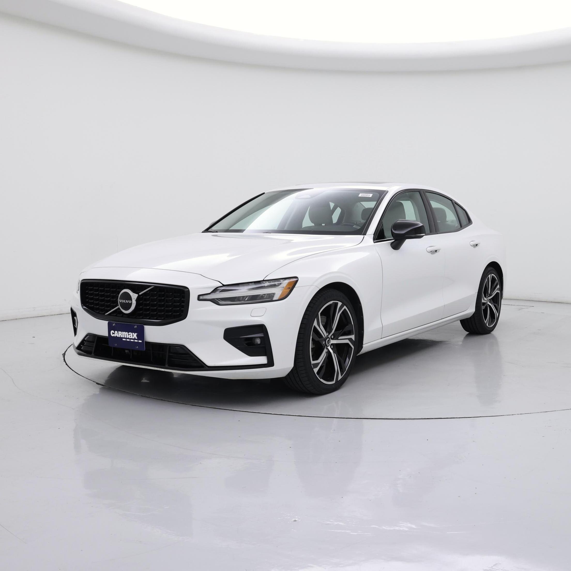 Thumbnail: 2024 Volvo S60 - 4