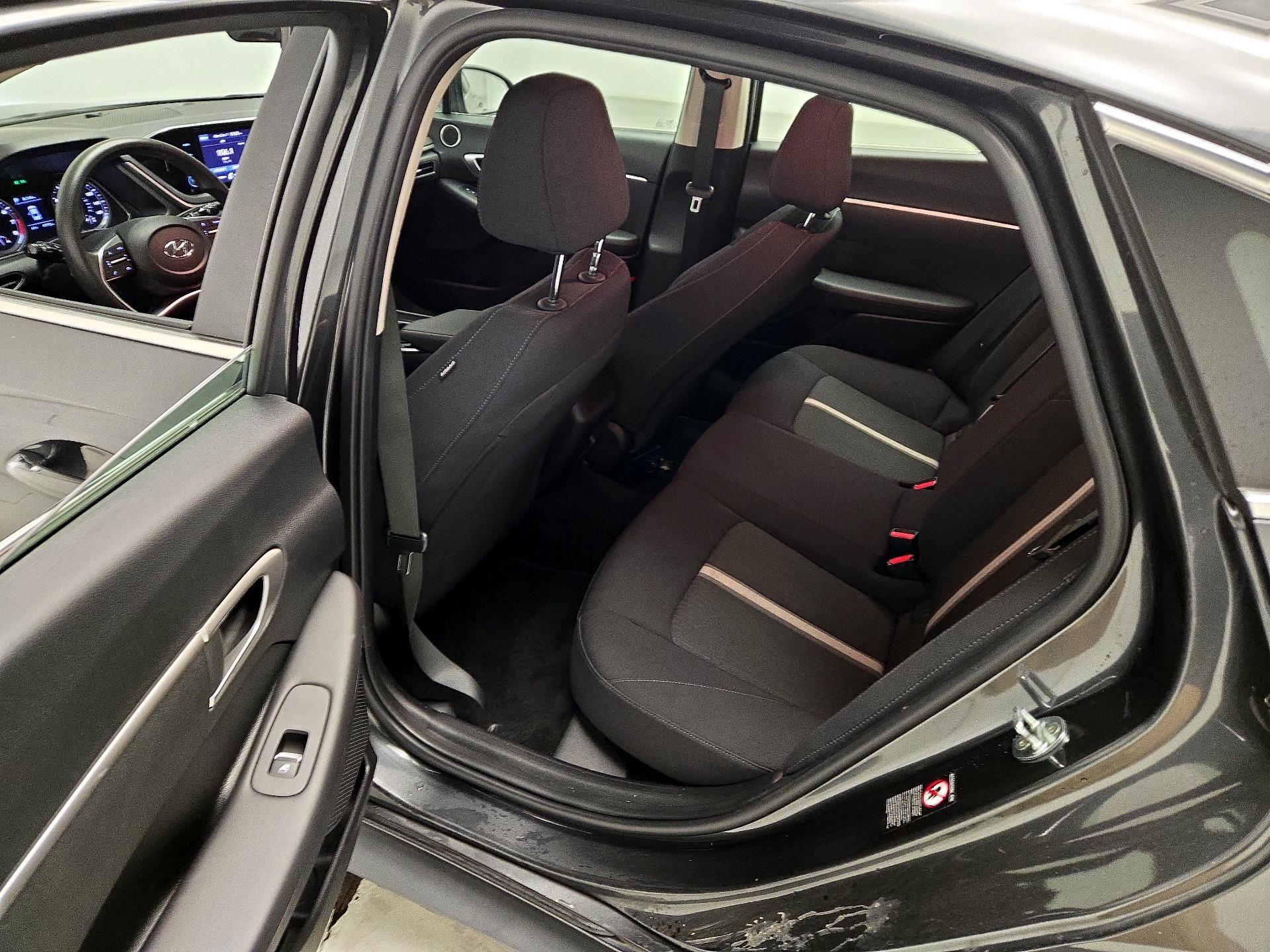 Thumbnail: 2022 Hyundai Sonata - 19