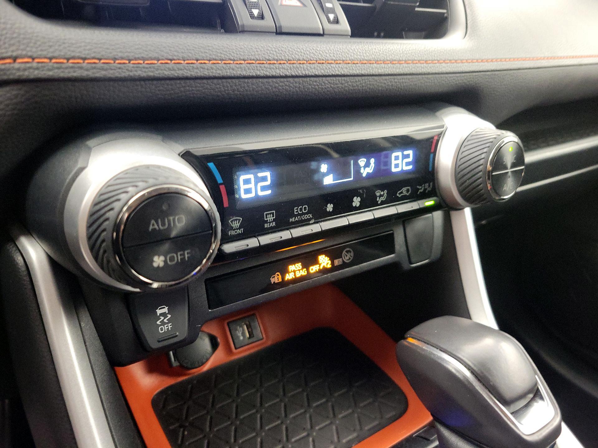 Thumbnail: 2023 Toyota RAV4 - 16