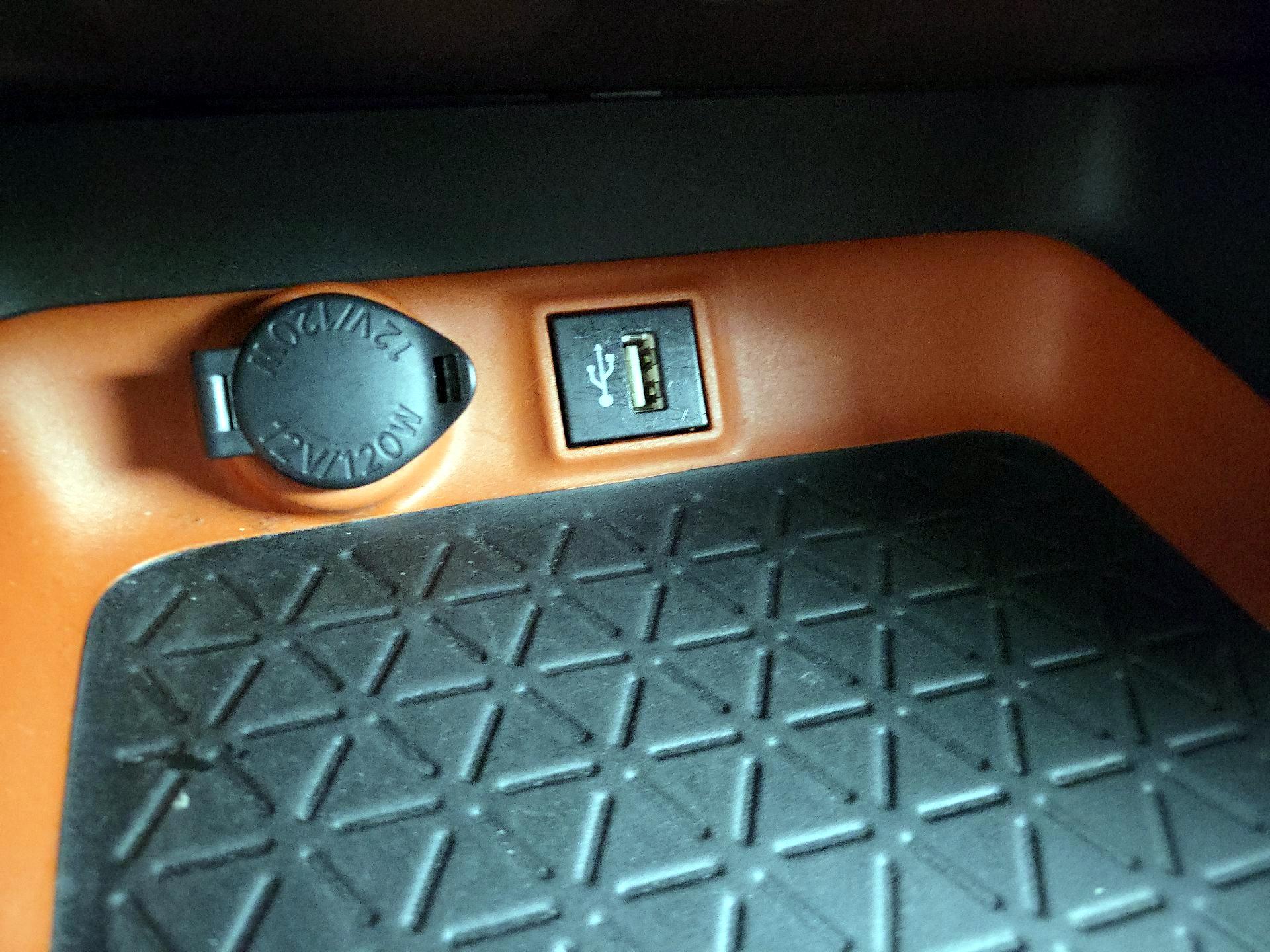 Thumbnail: 2023 Toyota RAV4 - 18