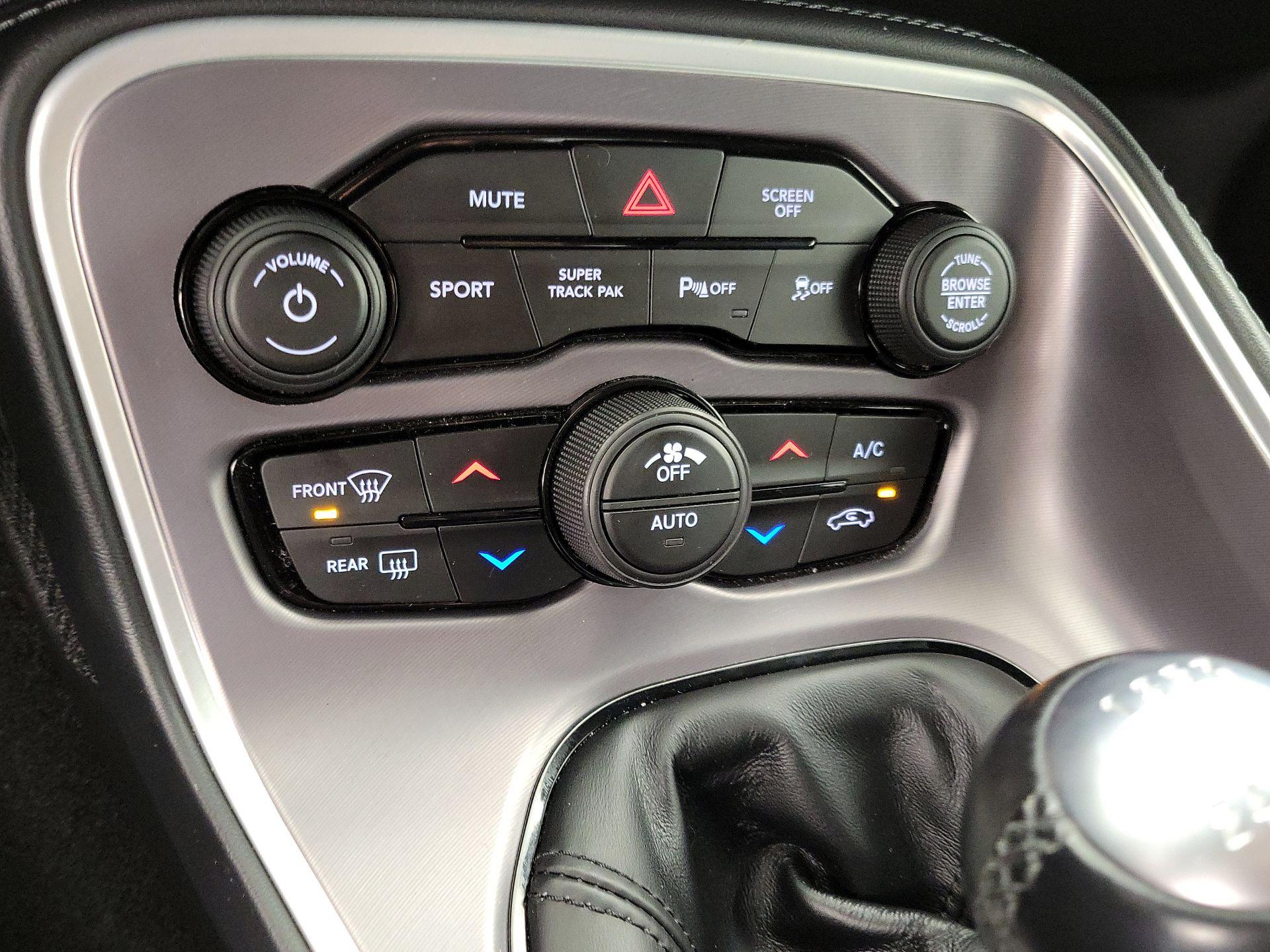 Thumbnail: 2021 Dodge Challenger - 17