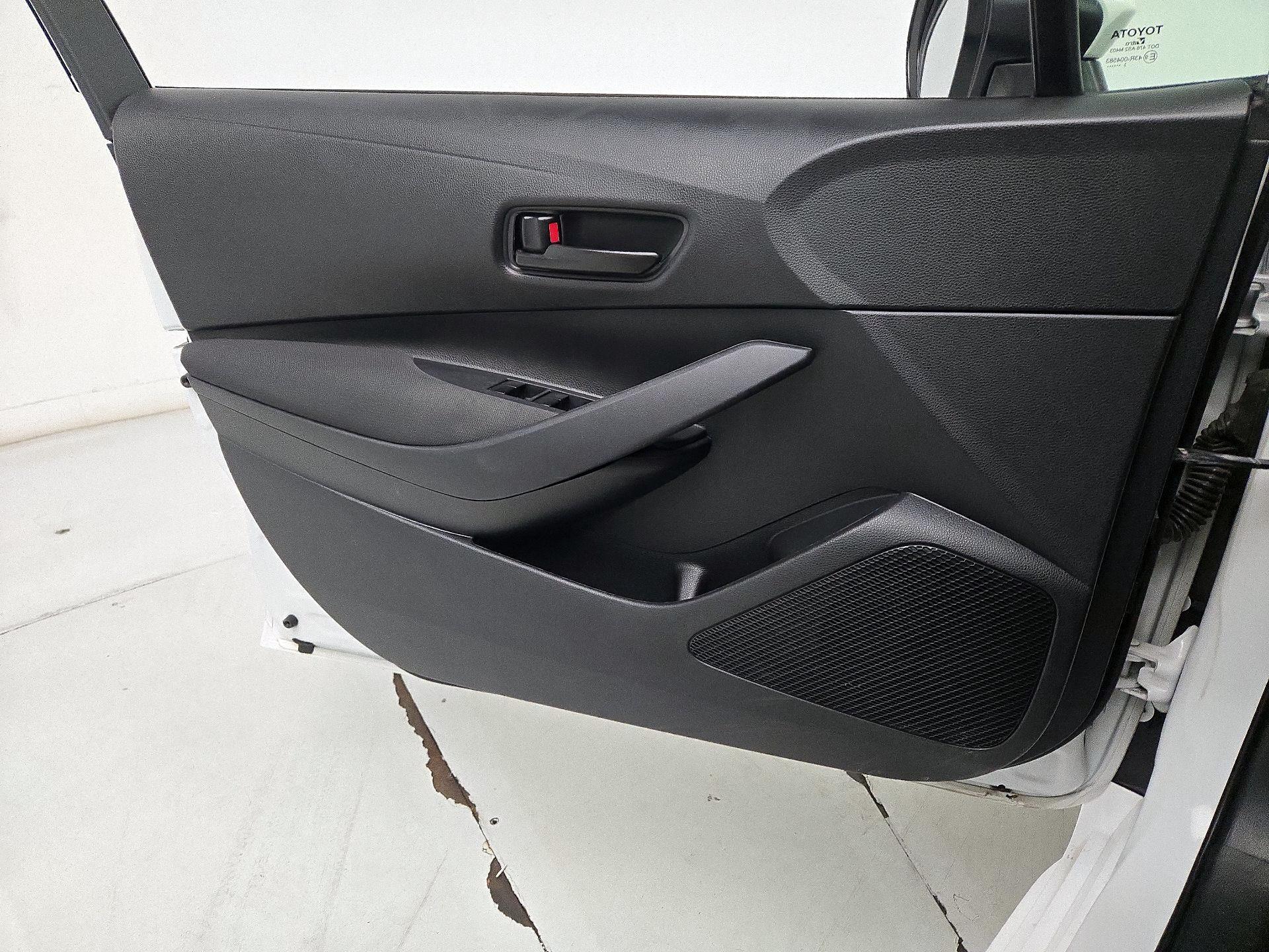 Thumbnail: 2023 Toyota Corolla - 12