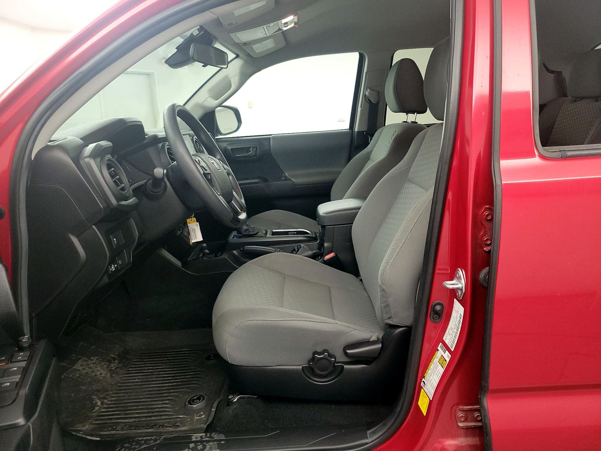 Thumbnail: 2022 Toyota Tacoma - 11