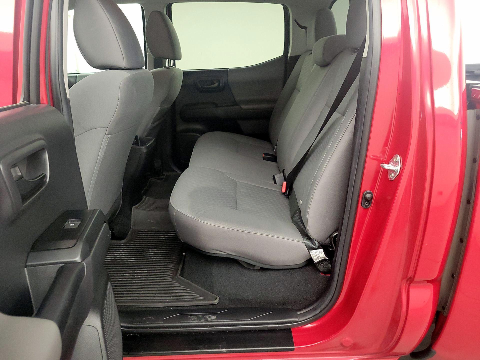 Thumbnail: 2022 Toyota Tacoma - 19