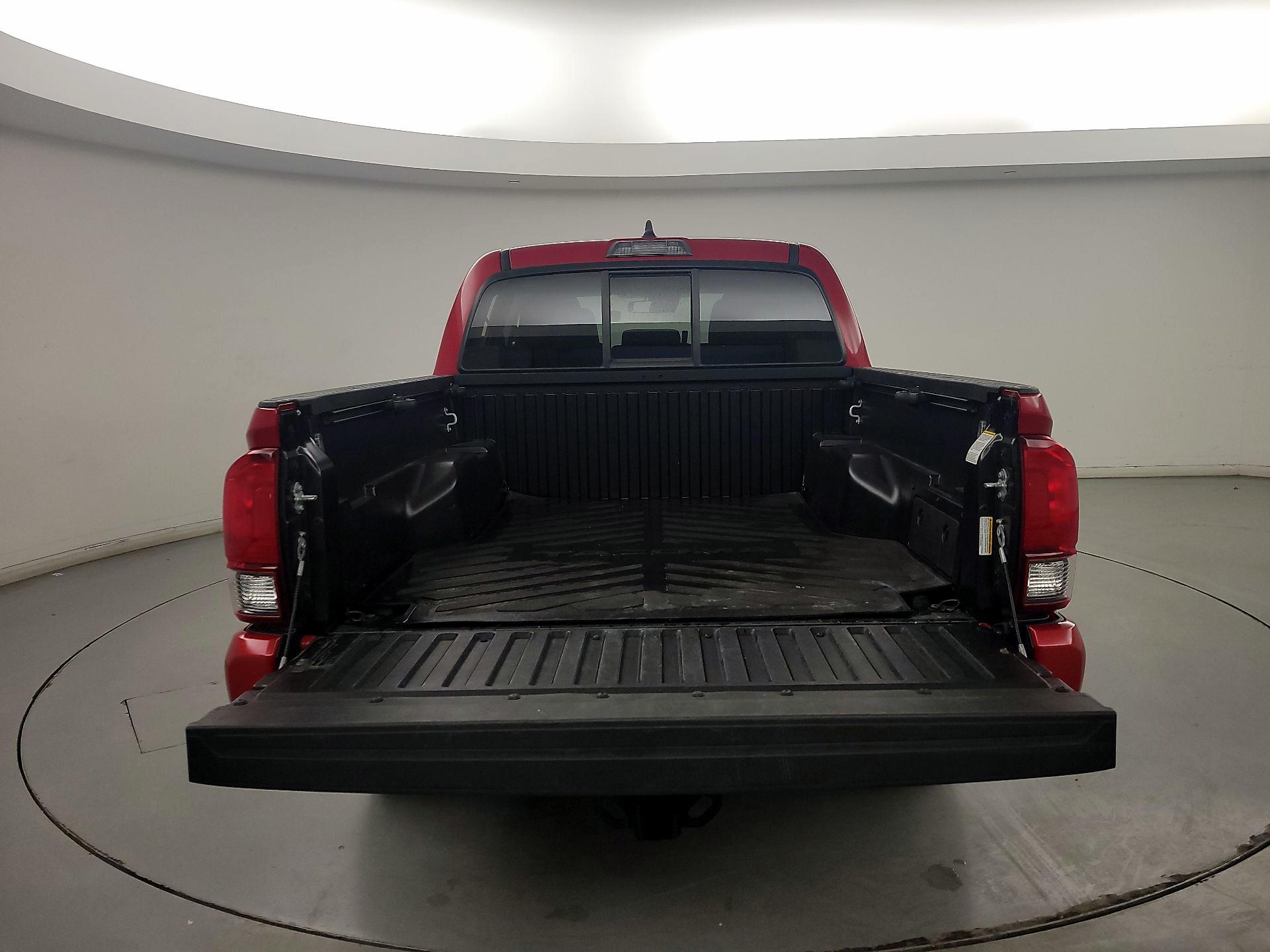 Thumbnail: 2022 Toyota Tacoma - 20