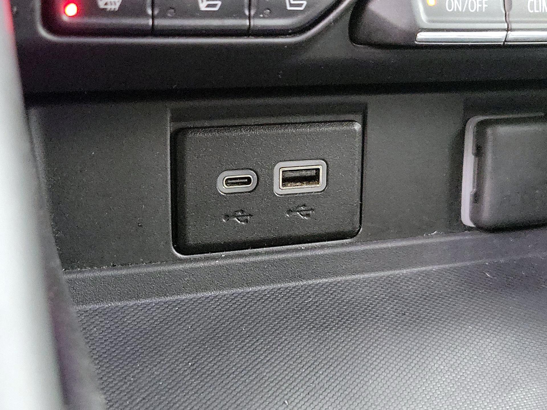 Thumbnail: 2023 Chevrolet Suburban - 19