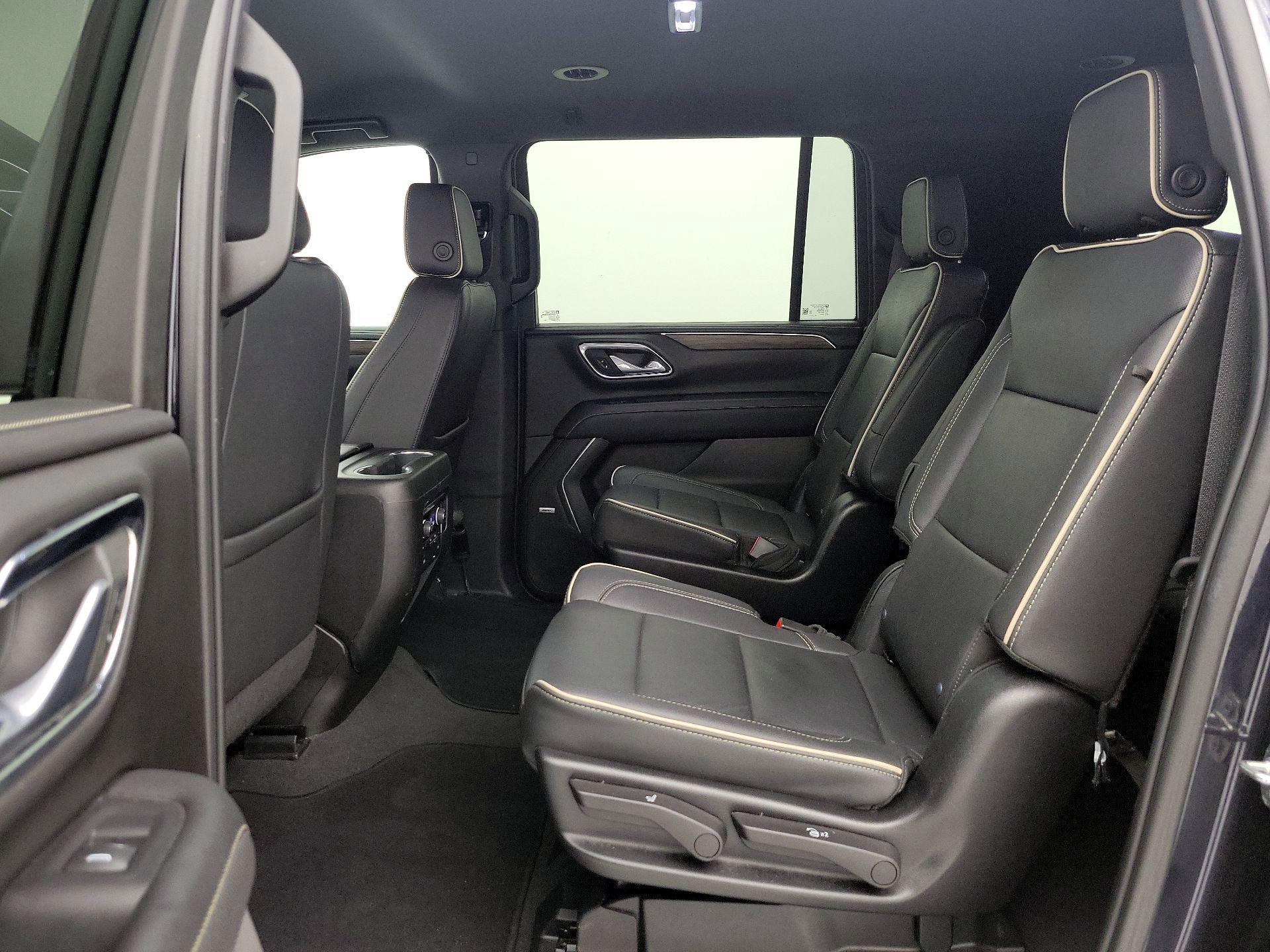 Thumbnail: 2023 Chevrolet Suburban - 20