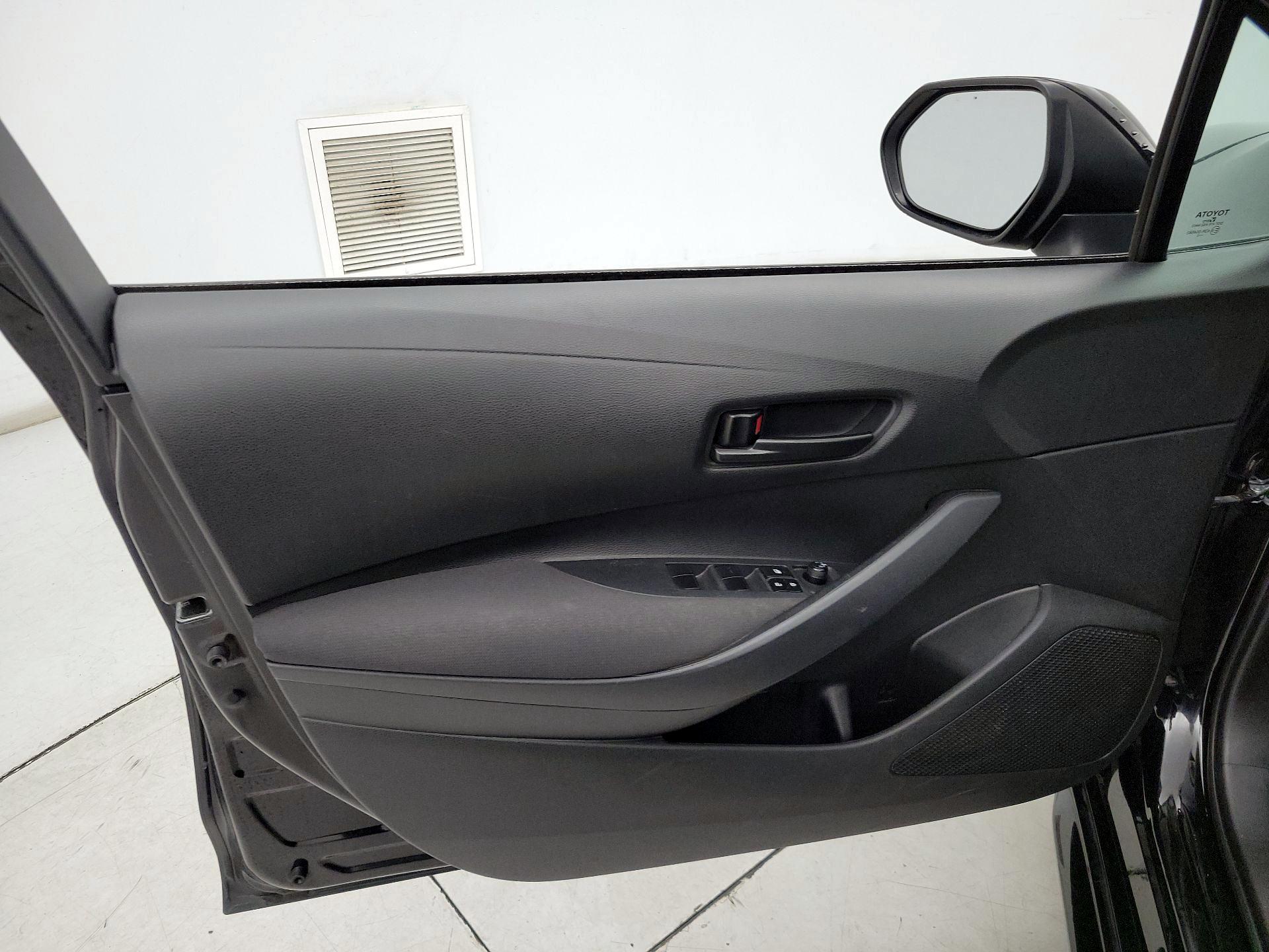 Thumbnail: 2023 Toyota Corolla - 12