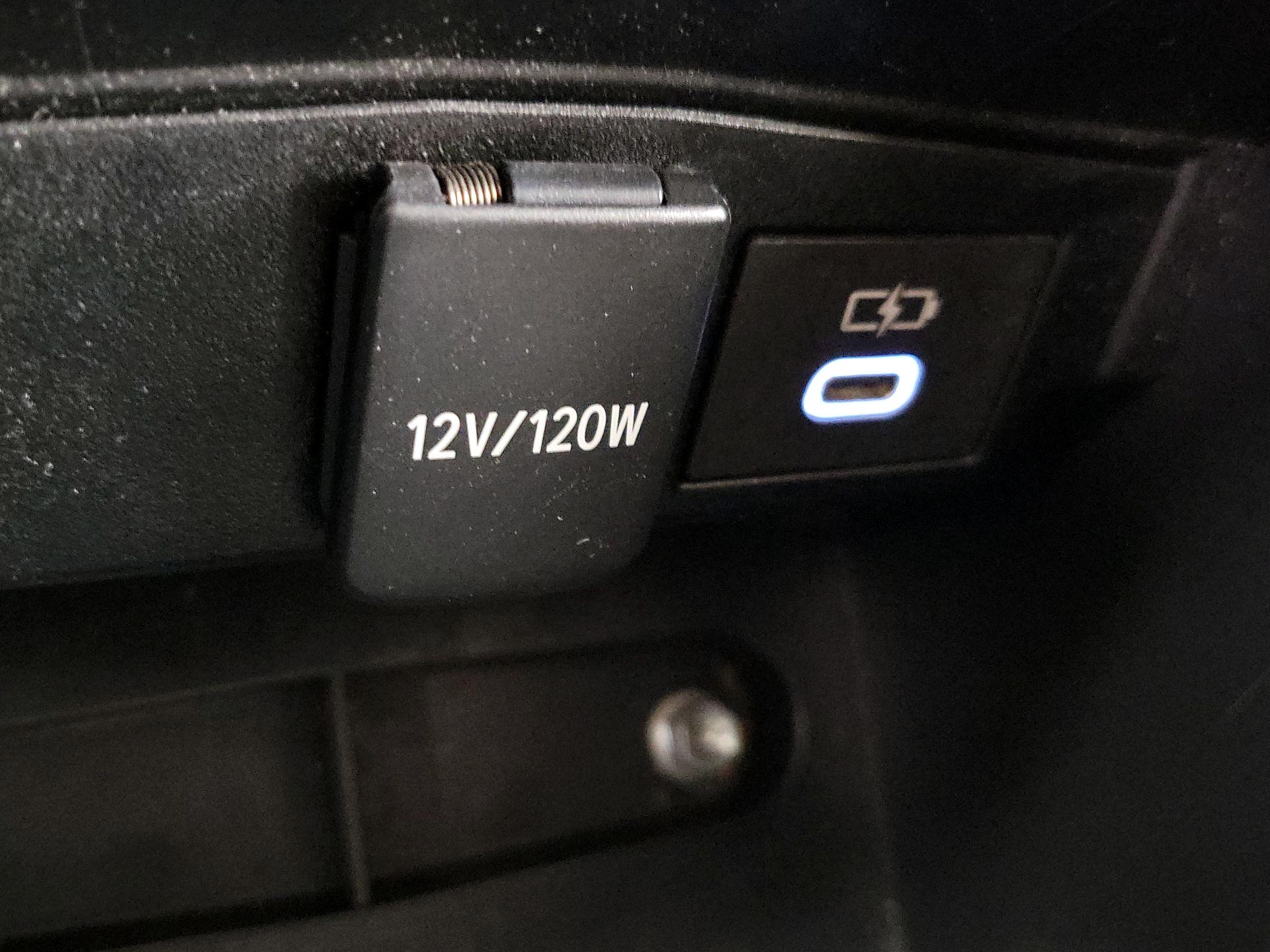 Thumbnail: 2023 Toyota Corolla - 18