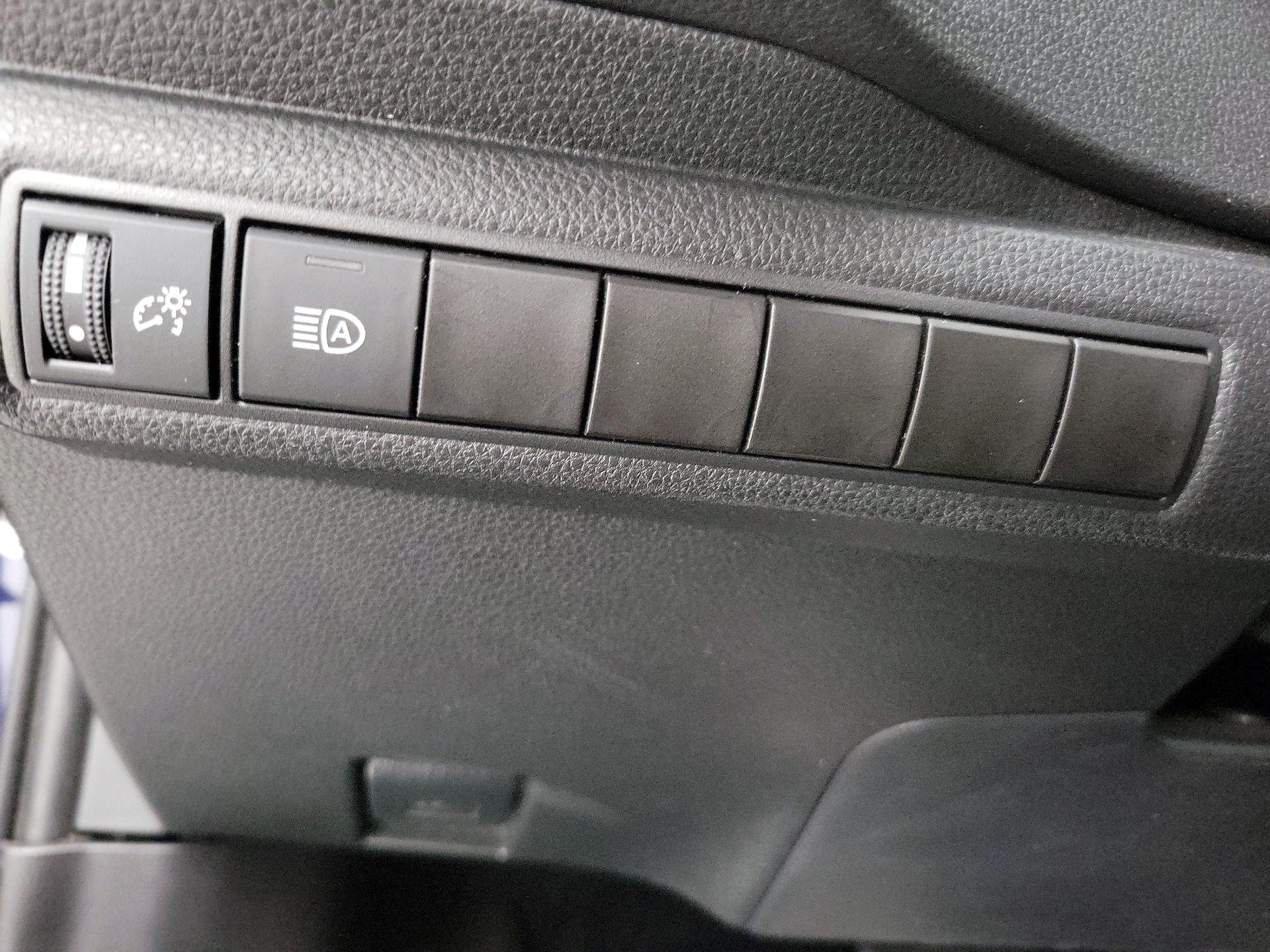 Thumbnail: 2023 Toyota Corolla - 13