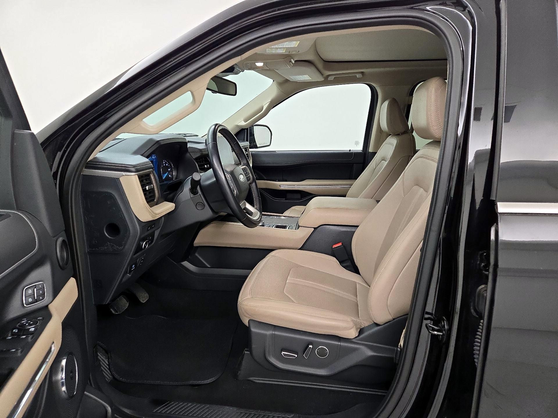 Thumbnail: 2023 Ford Expedition - 11