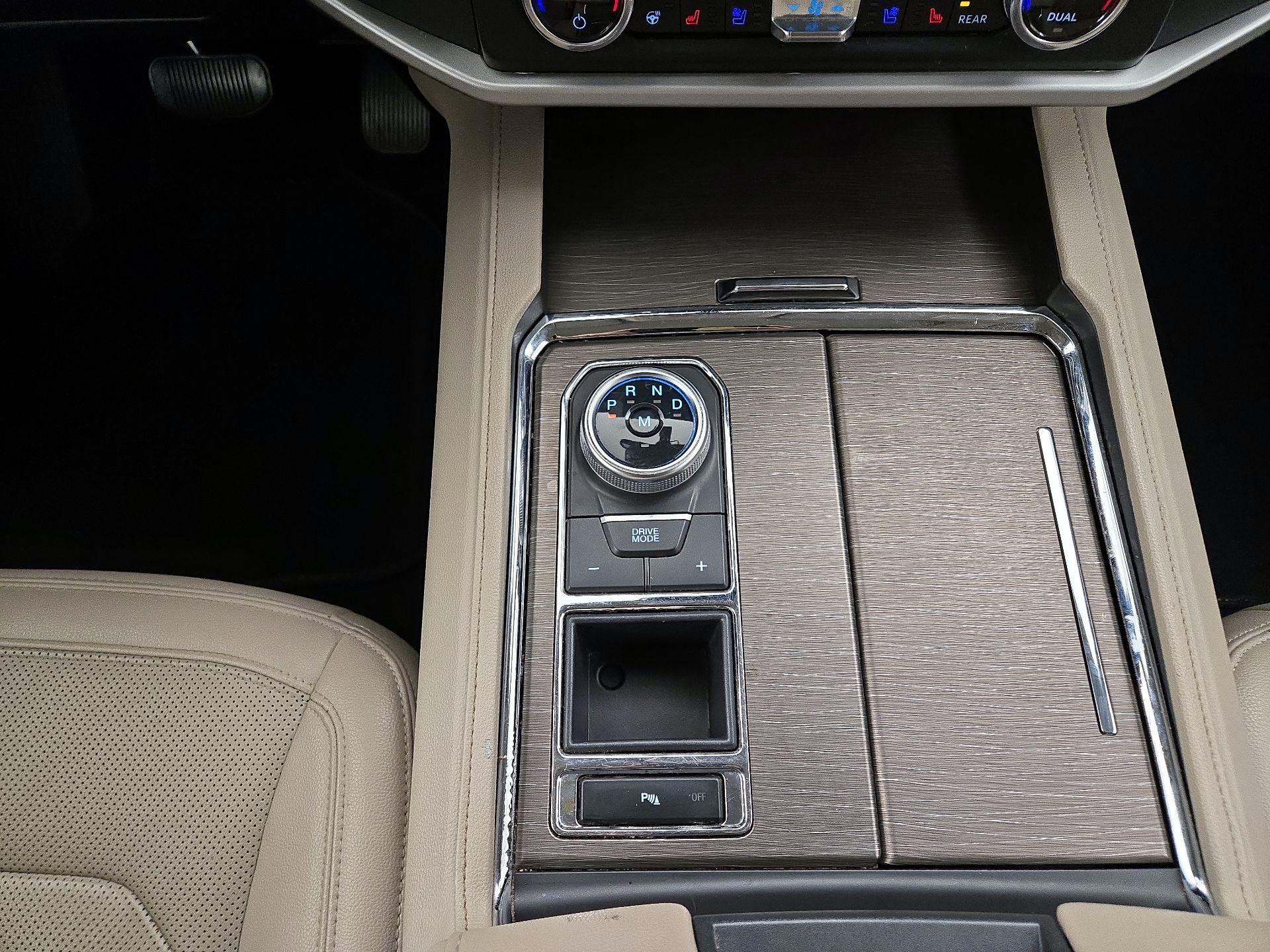 Thumbnail: 2023 Ford Expedition - 18