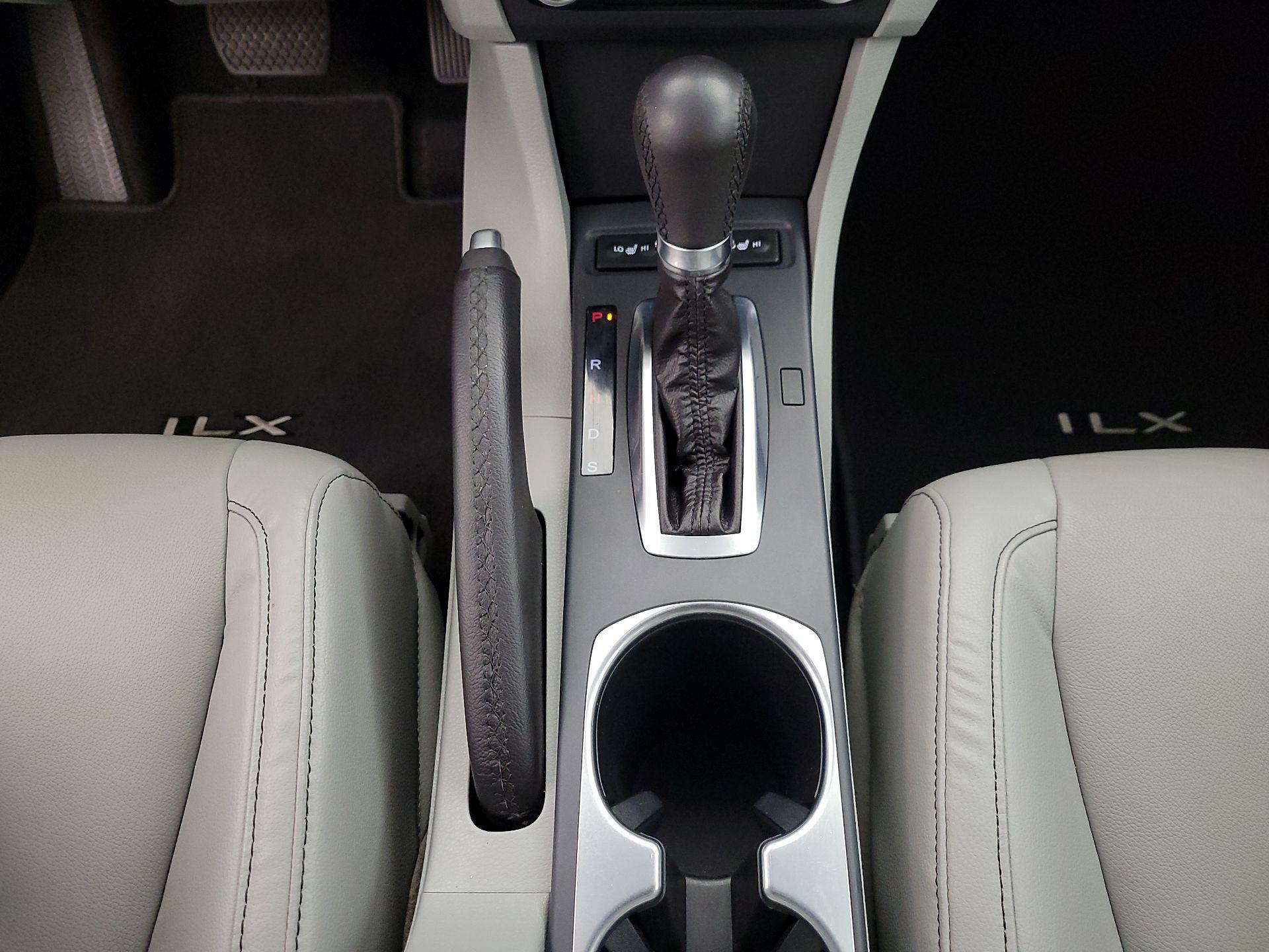 Thumbnail: 2020 Acura ILX - 17