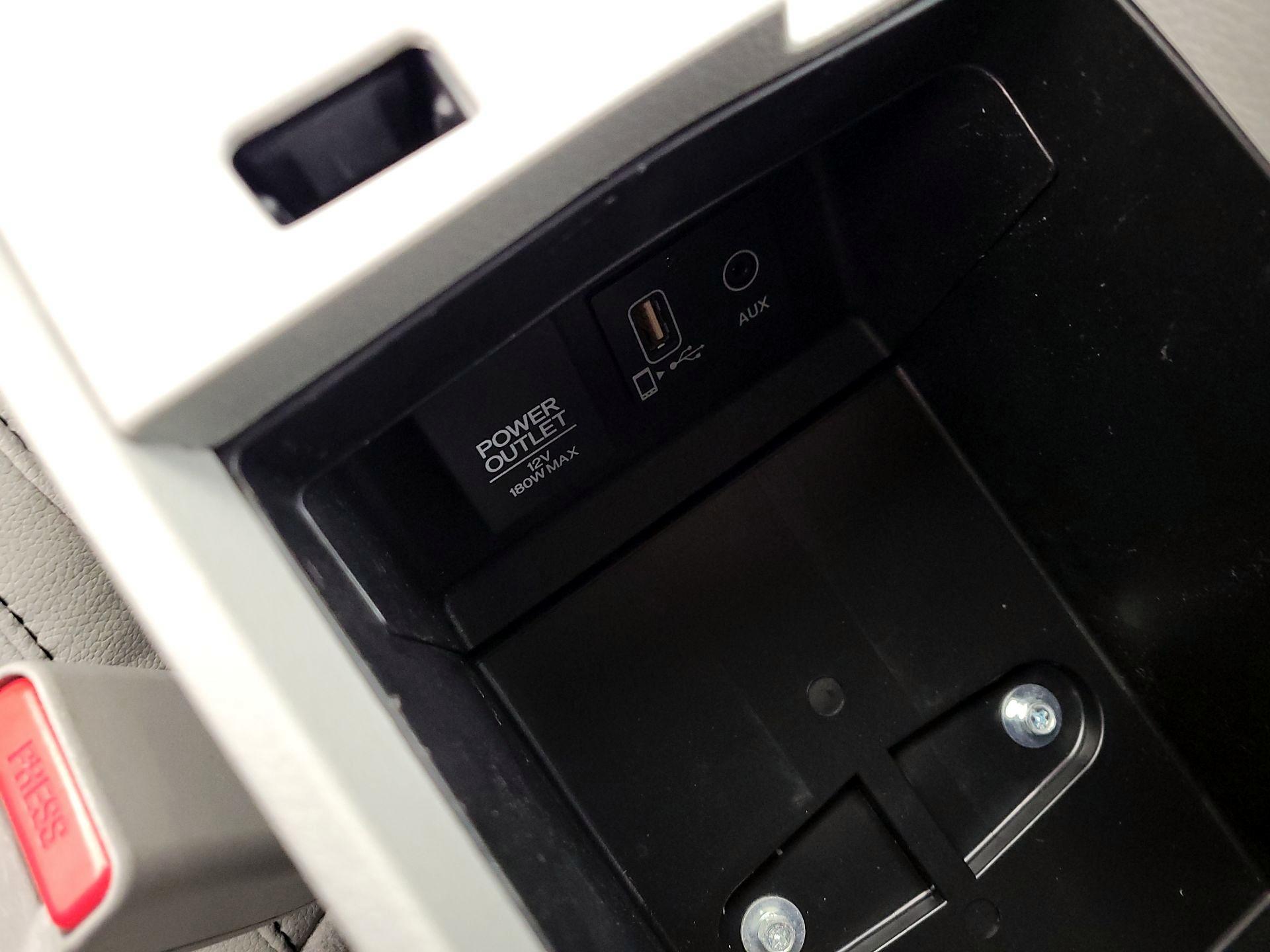 Thumbnail: 2020 Acura ILX - 18