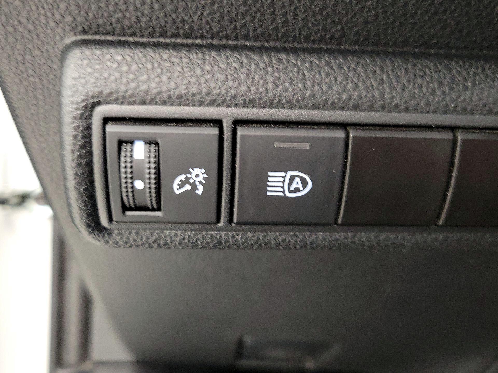 Thumbnail: 2023 Toyota Corolla - 13