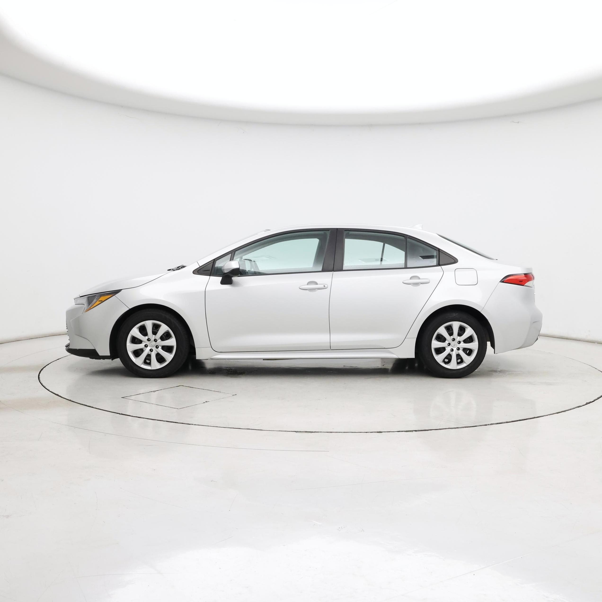 Thumbnail: 2023 Toyota Corolla - 3