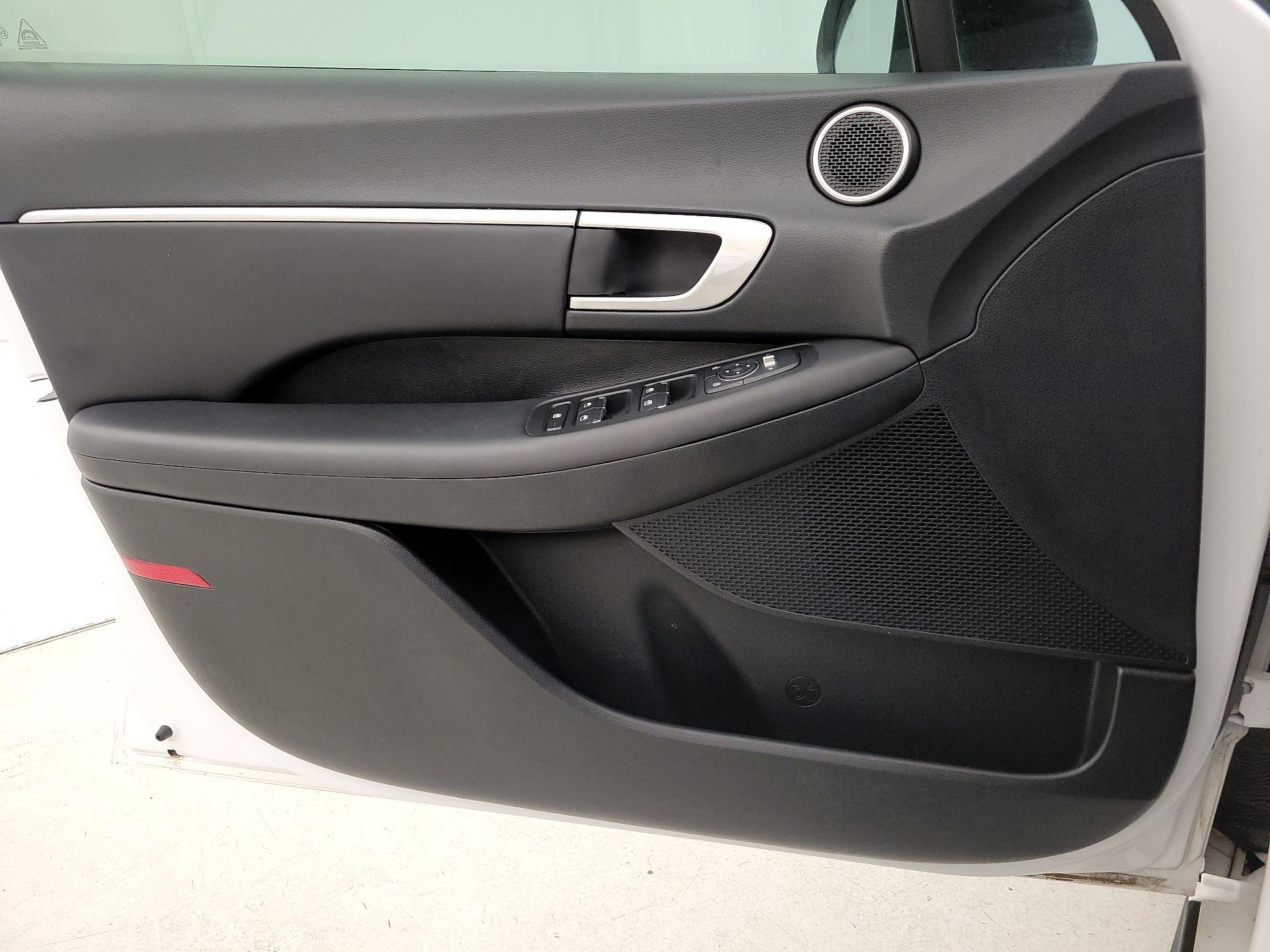 Thumbnail: 2022 Hyundai Sonata - 12