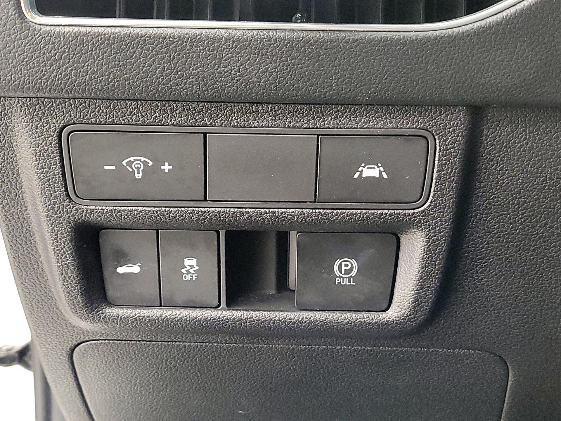 Thumbnail: 2022 Hyundai Sonata - 13