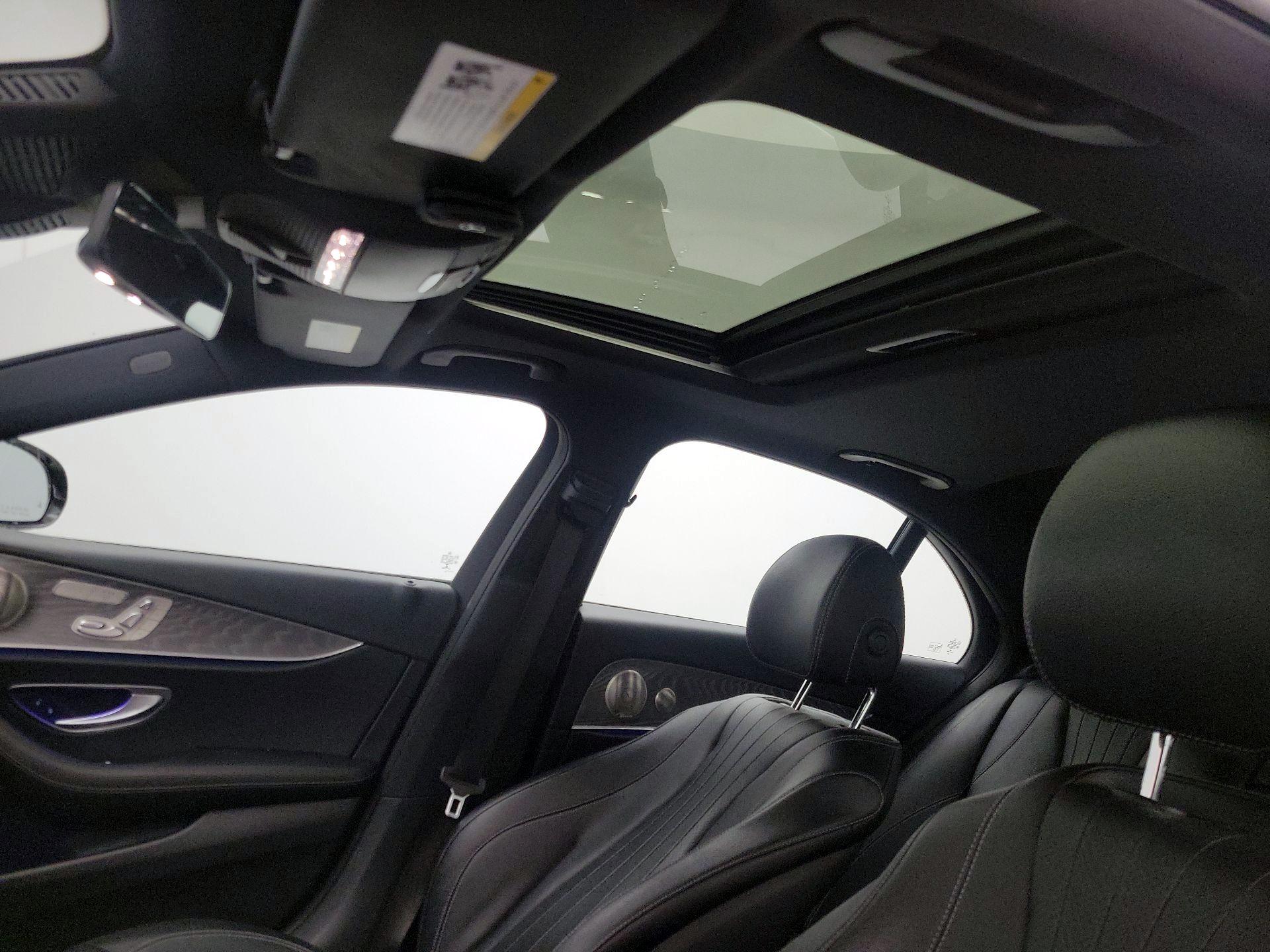 Thumbnail: 2021 Mercedes-Benz E-Class - 18