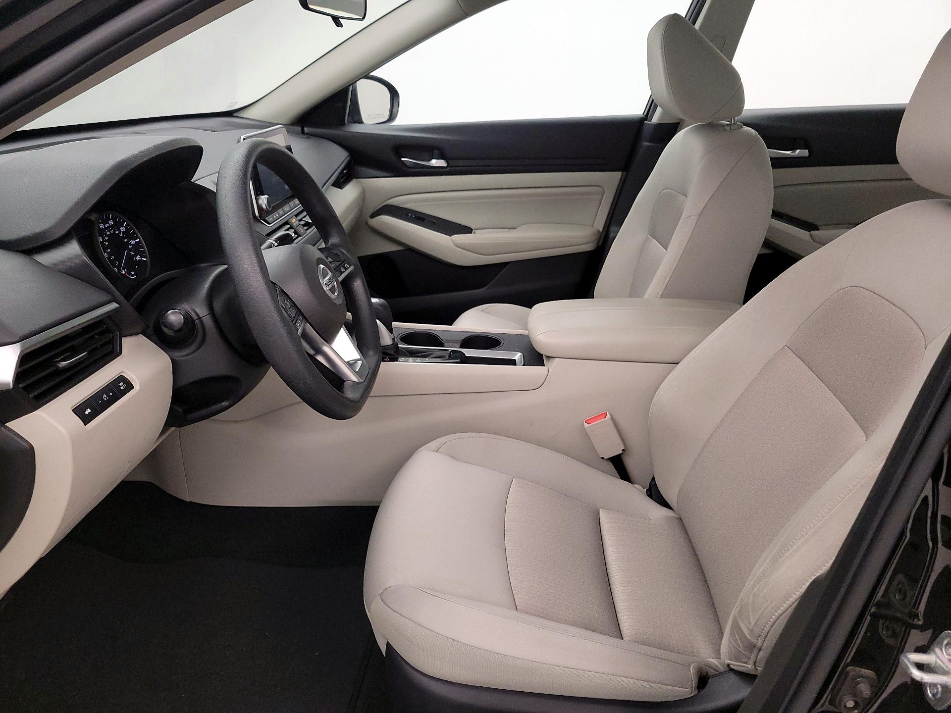 Thumbnail: 2020 Nissan Altima - 11