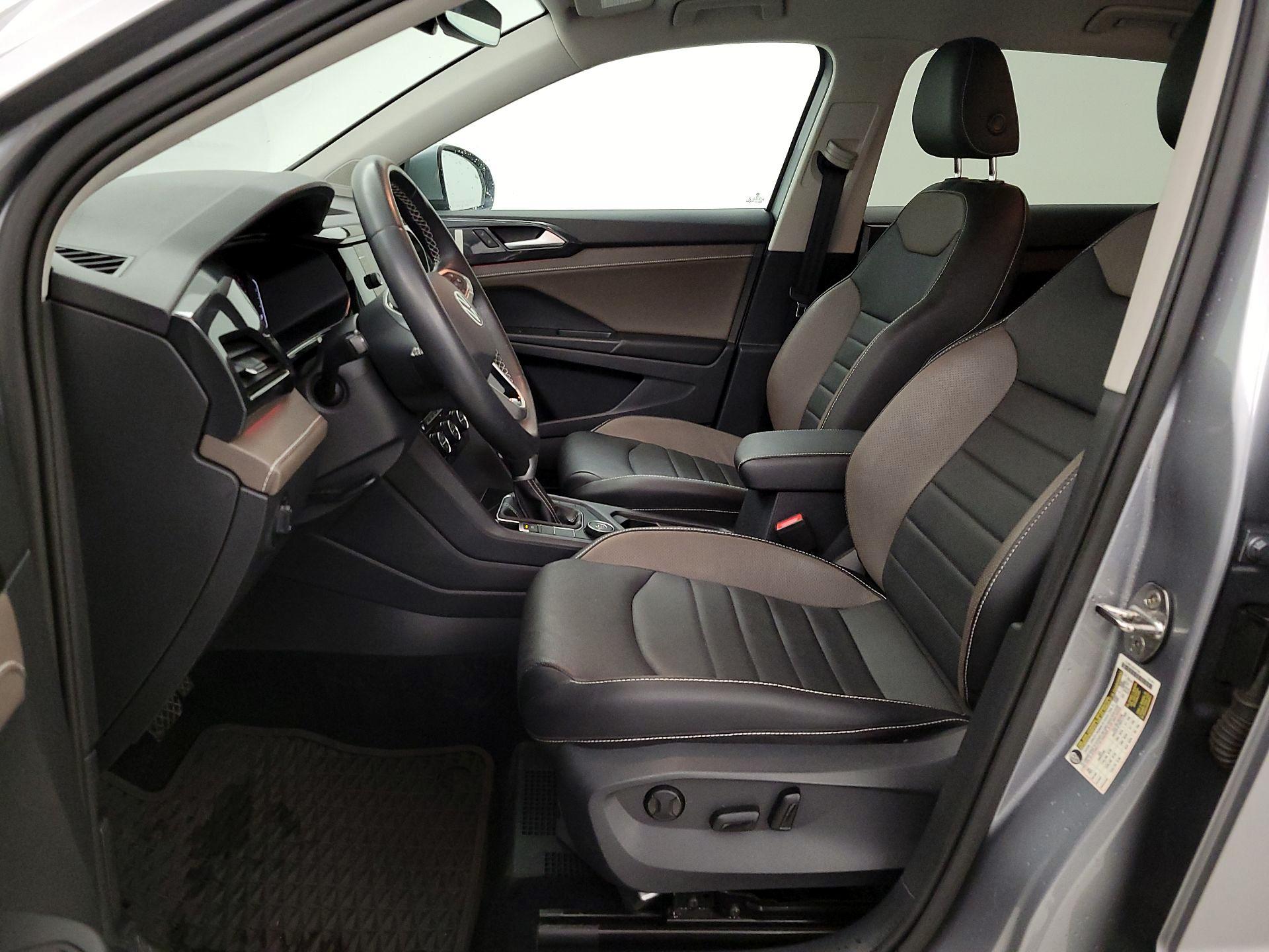 Thumbnail: 2022 Volkswagen Taos - 11