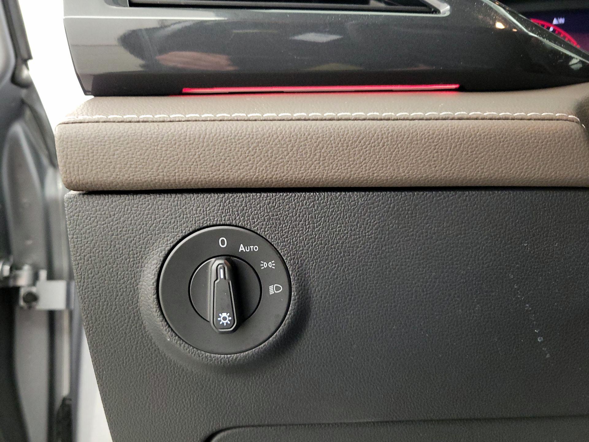 Thumbnail: 2022 Volkswagen Taos - 13