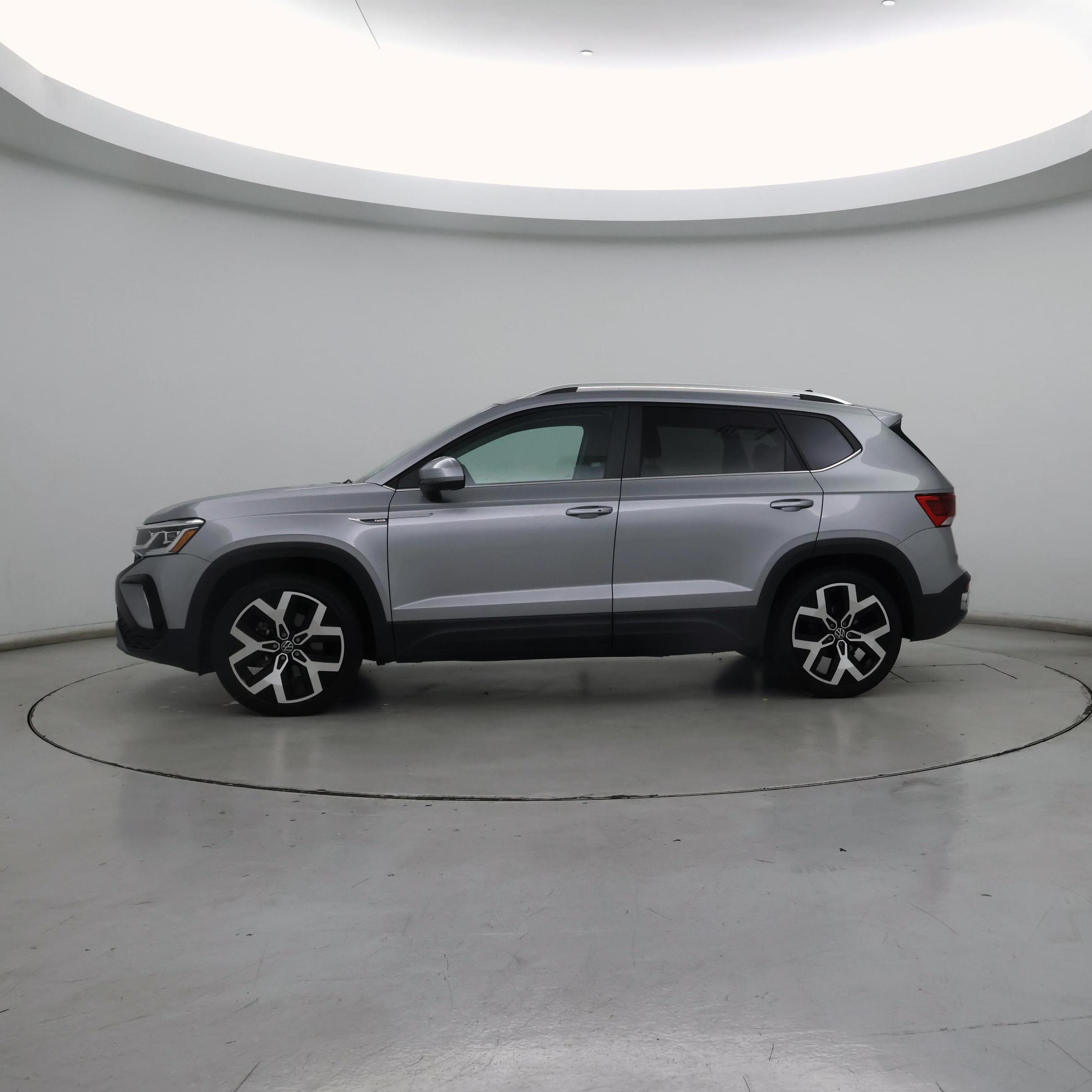 Thumbnail: 2022 Volkswagen Taos - 3