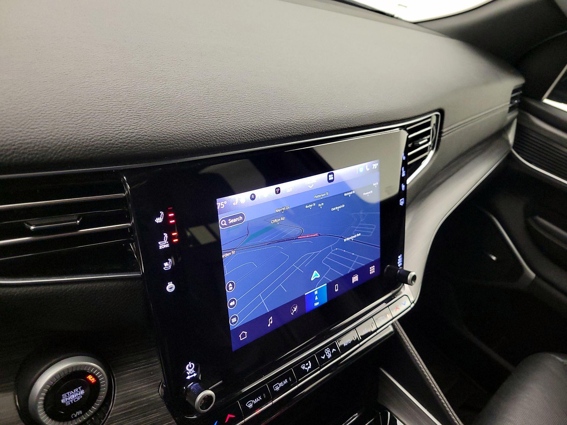 Thumbnail: 2024 Jeep Wagoneer - 13