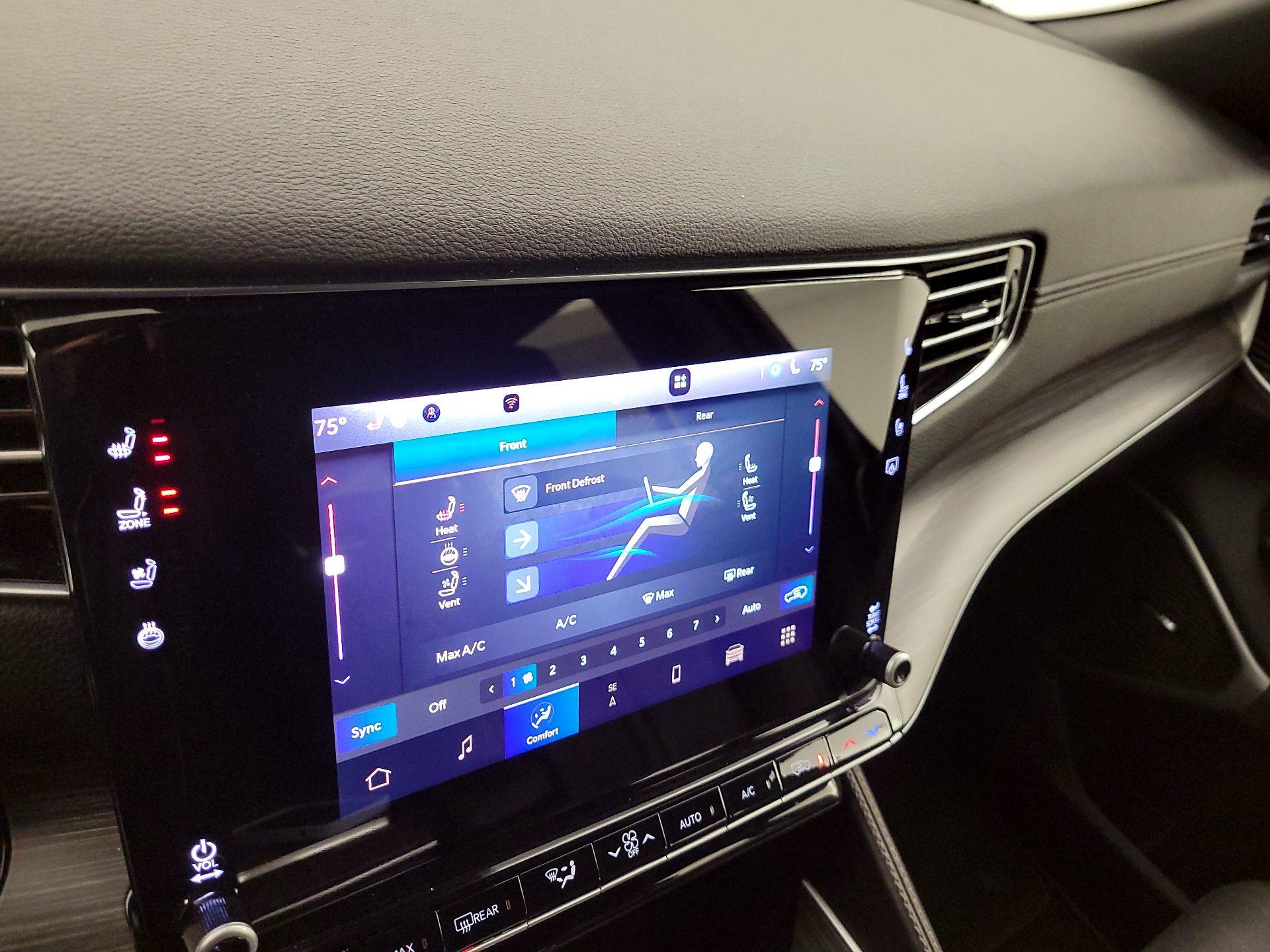 Thumbnail: 2024 Jeep Wagoneer - 16