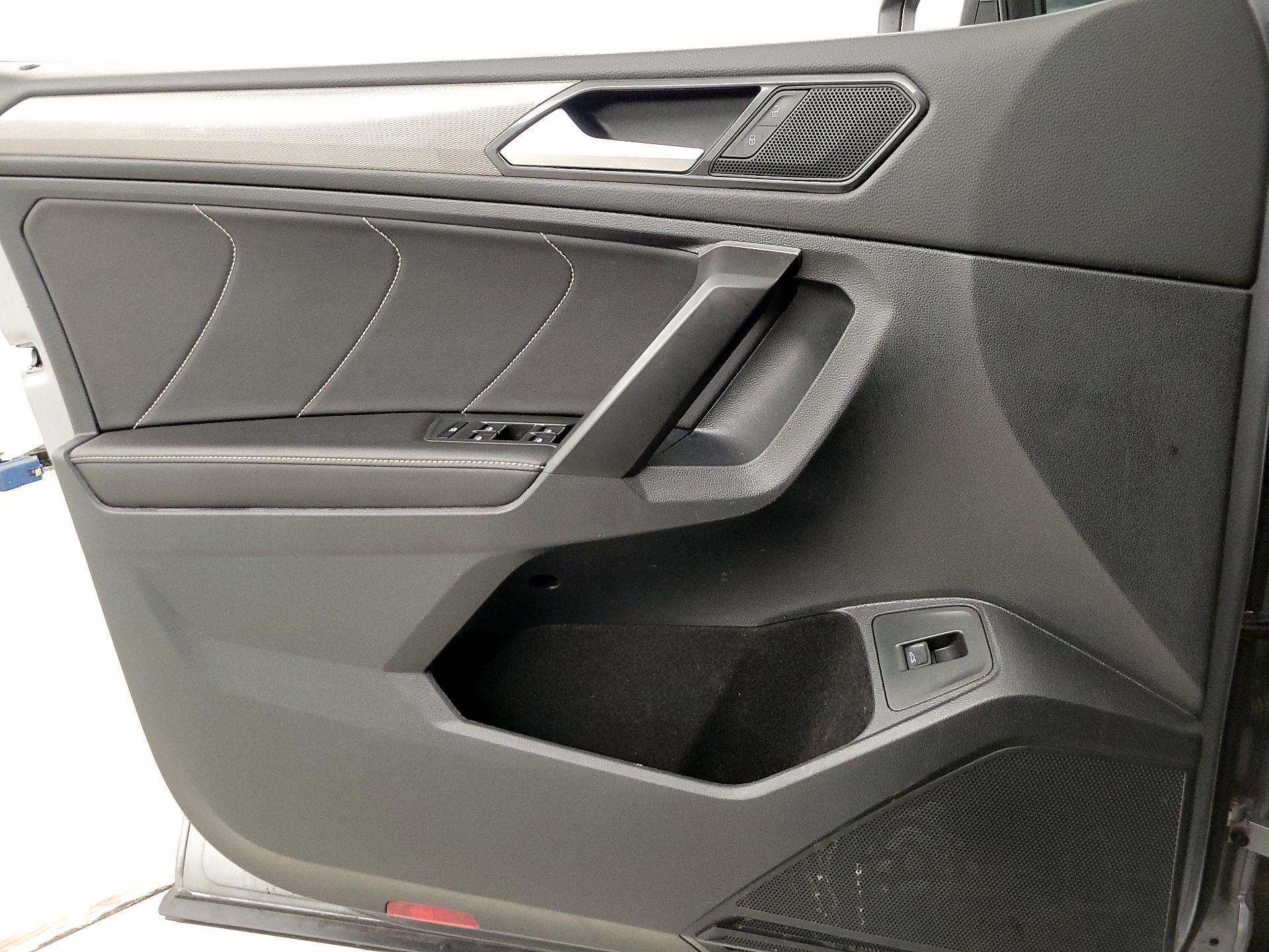 Thumbnail: 2024 Volkswagen Tiguan - 12