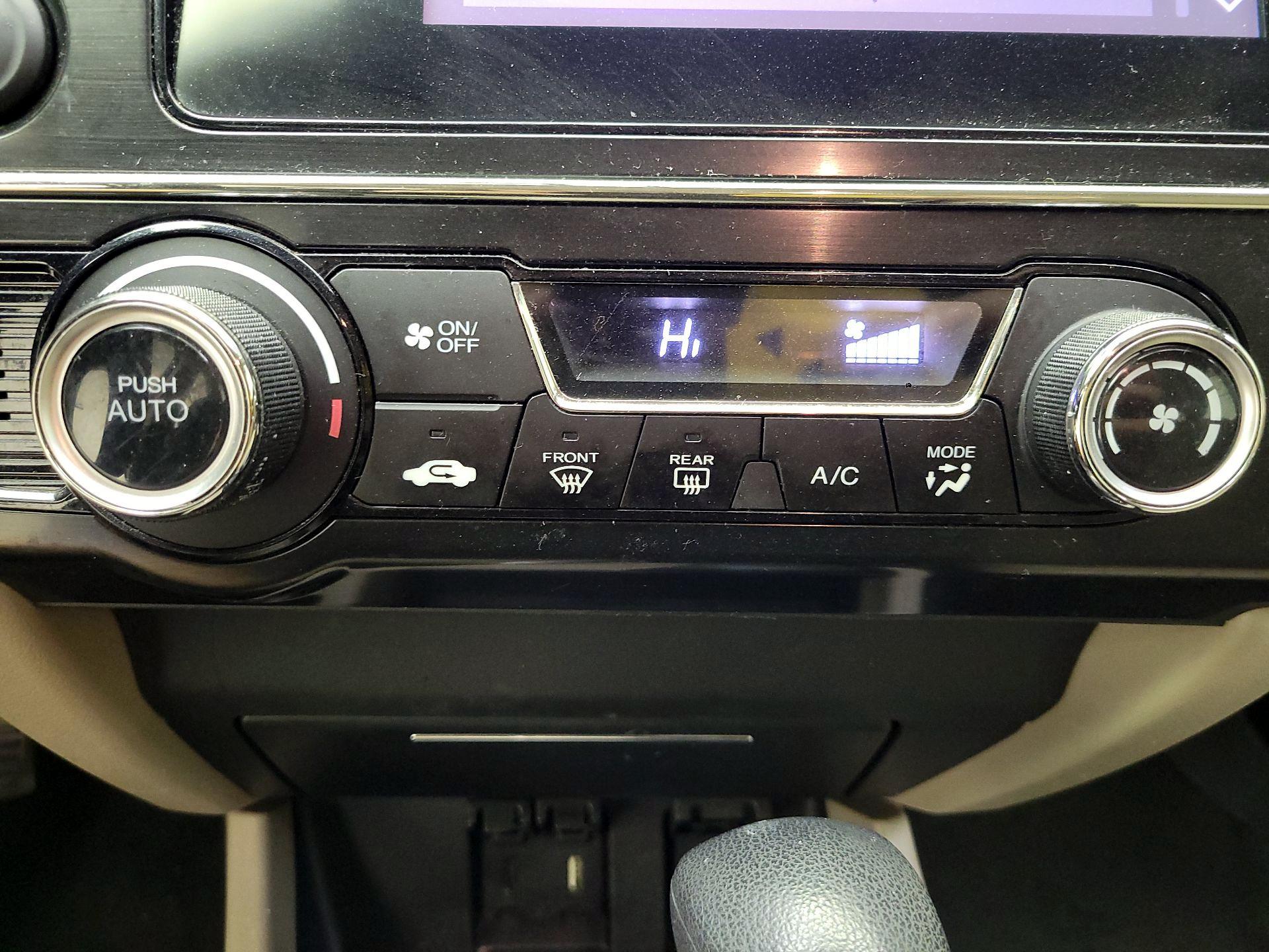 Thumbnail: 2015 Honda Civic - 16