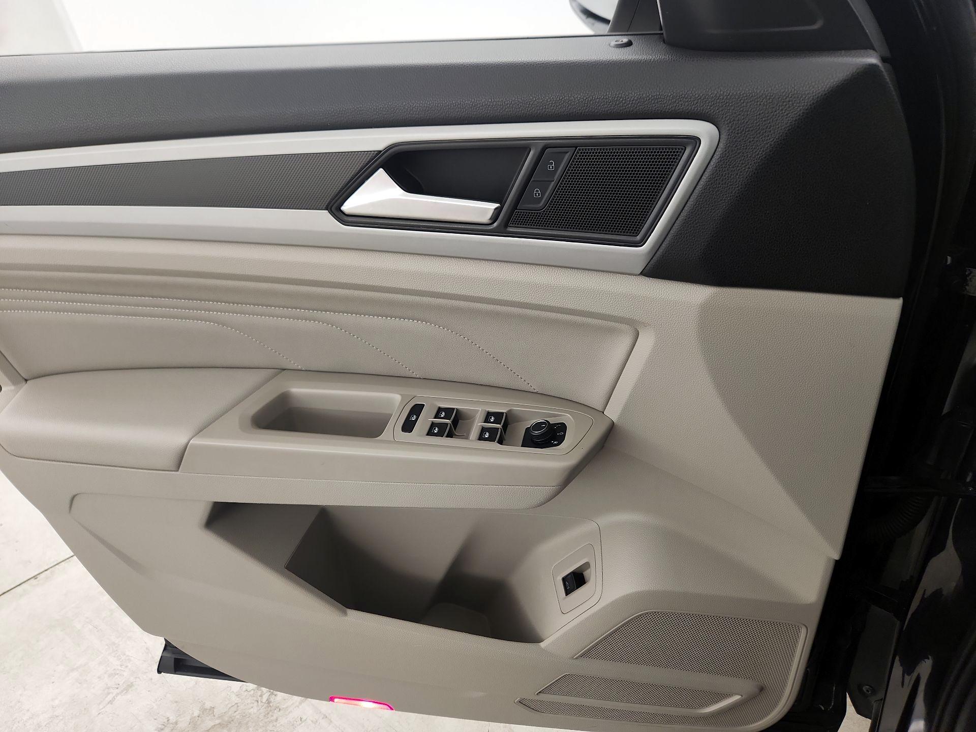 Thumbnail: 2021 Volkswagen Atlas - 12