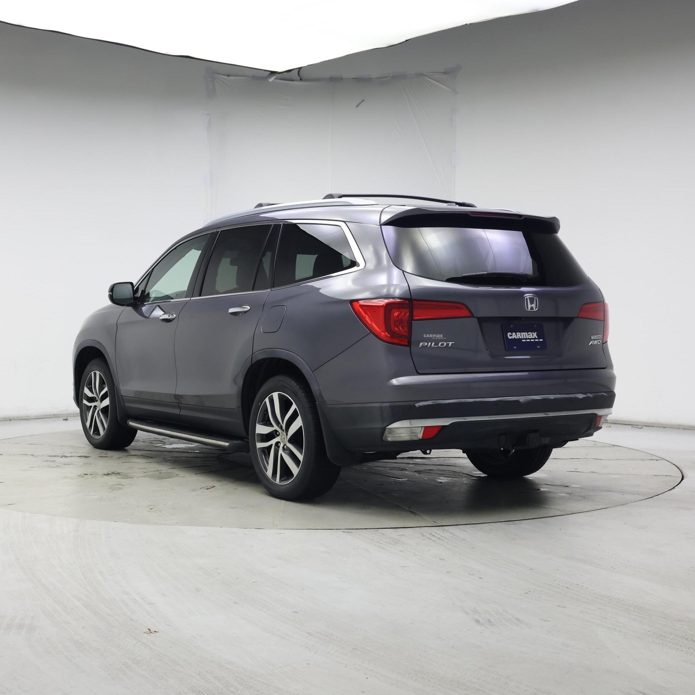 Thumbnail: 2016 Honda Pilot - 2