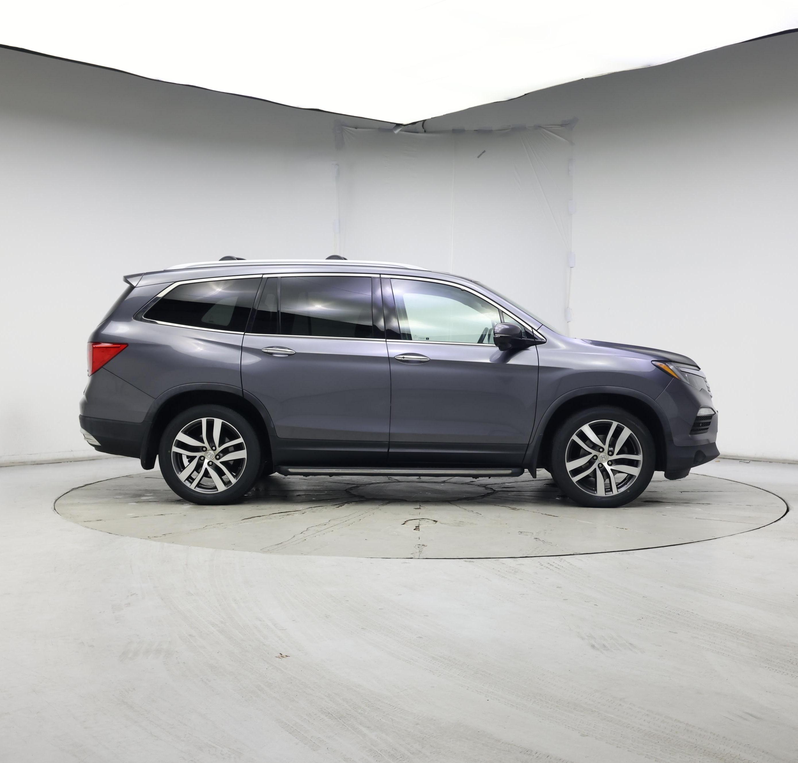 Thumbnail: 2016 Honda Pilot - 7