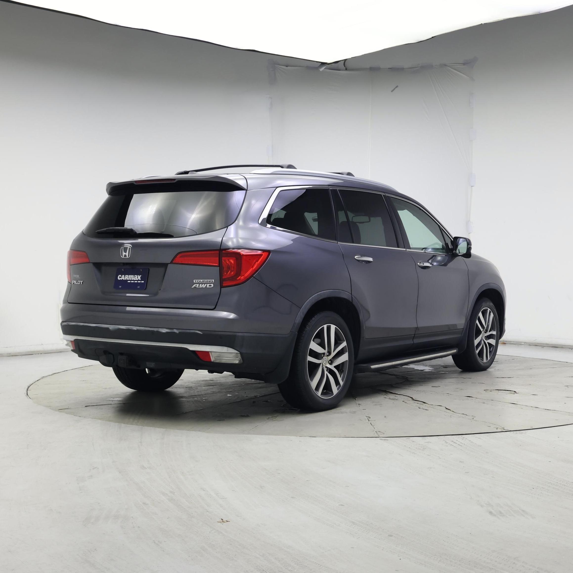 Thumbnail: 2016 Honda Pilot - 8