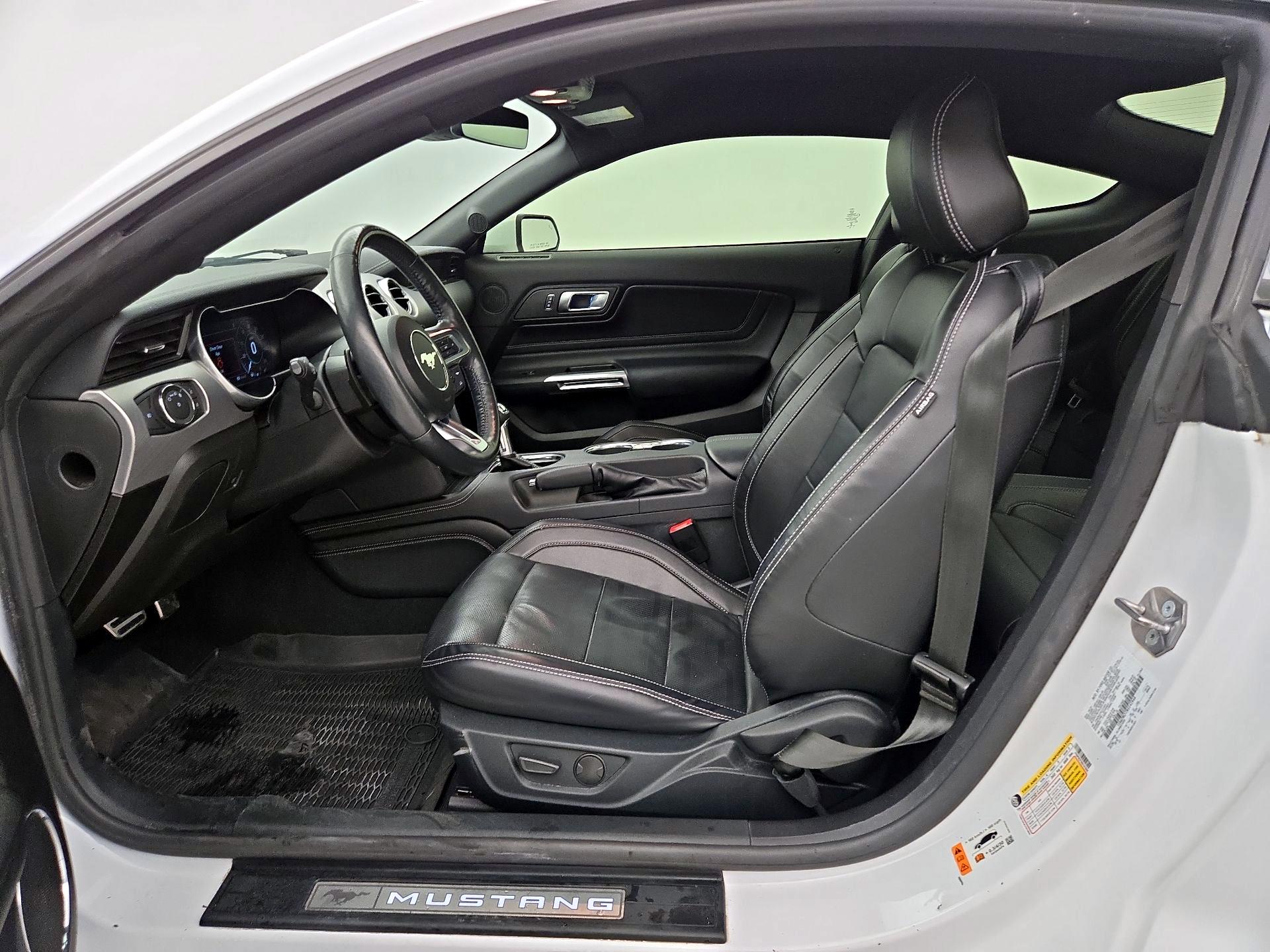 Thumbnail: 2022 Ford Mustang - 11