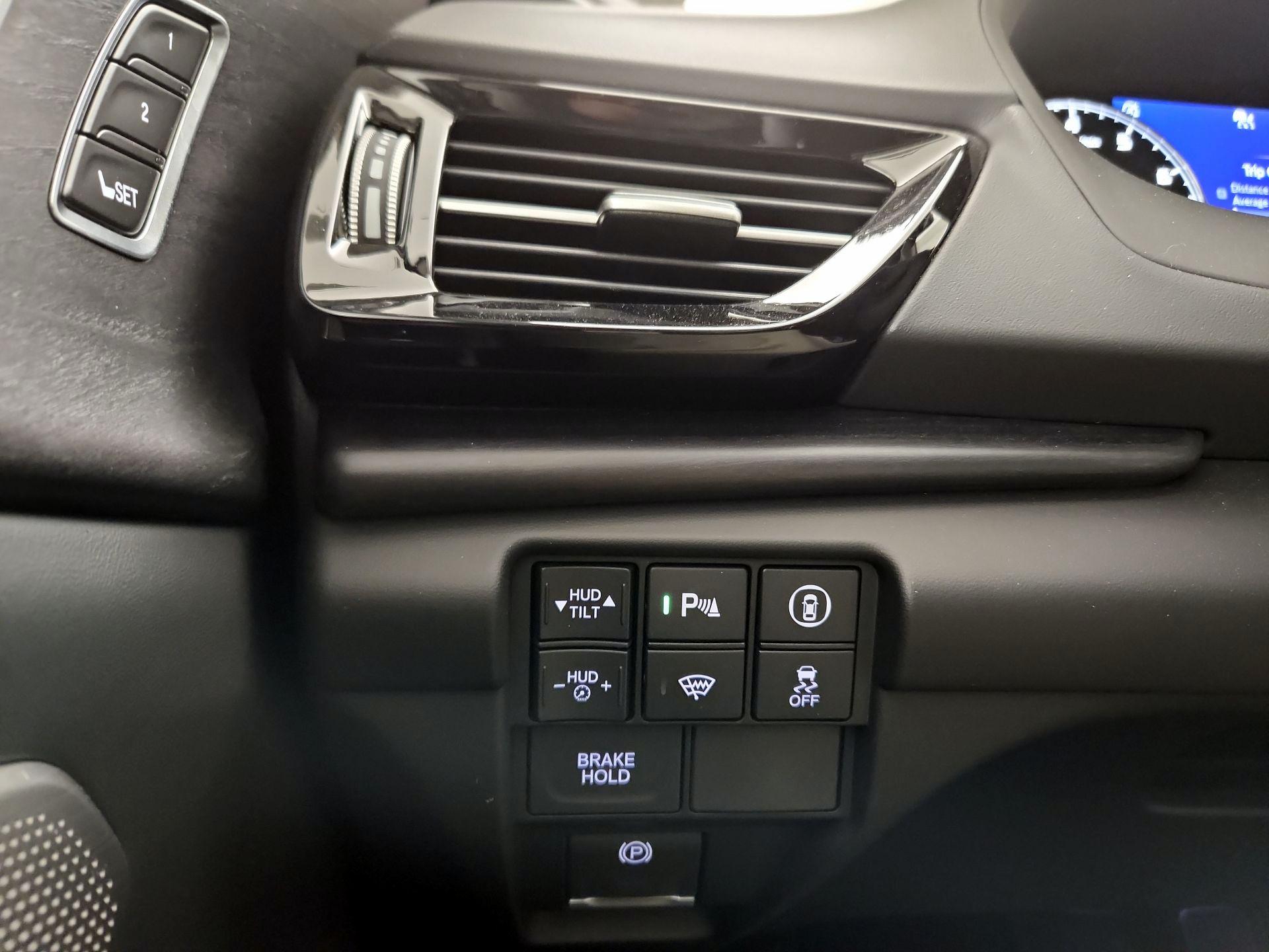 Thumbnail: 2025 Acura RDX - 13